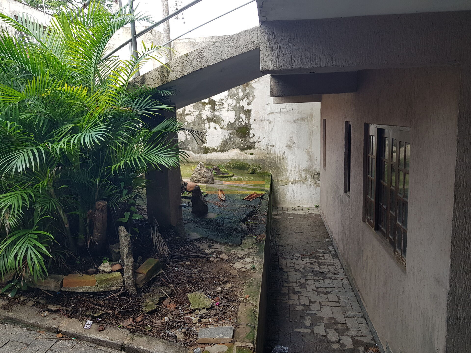 Casa à venda com 4 quartos, 200m² - Foto 4