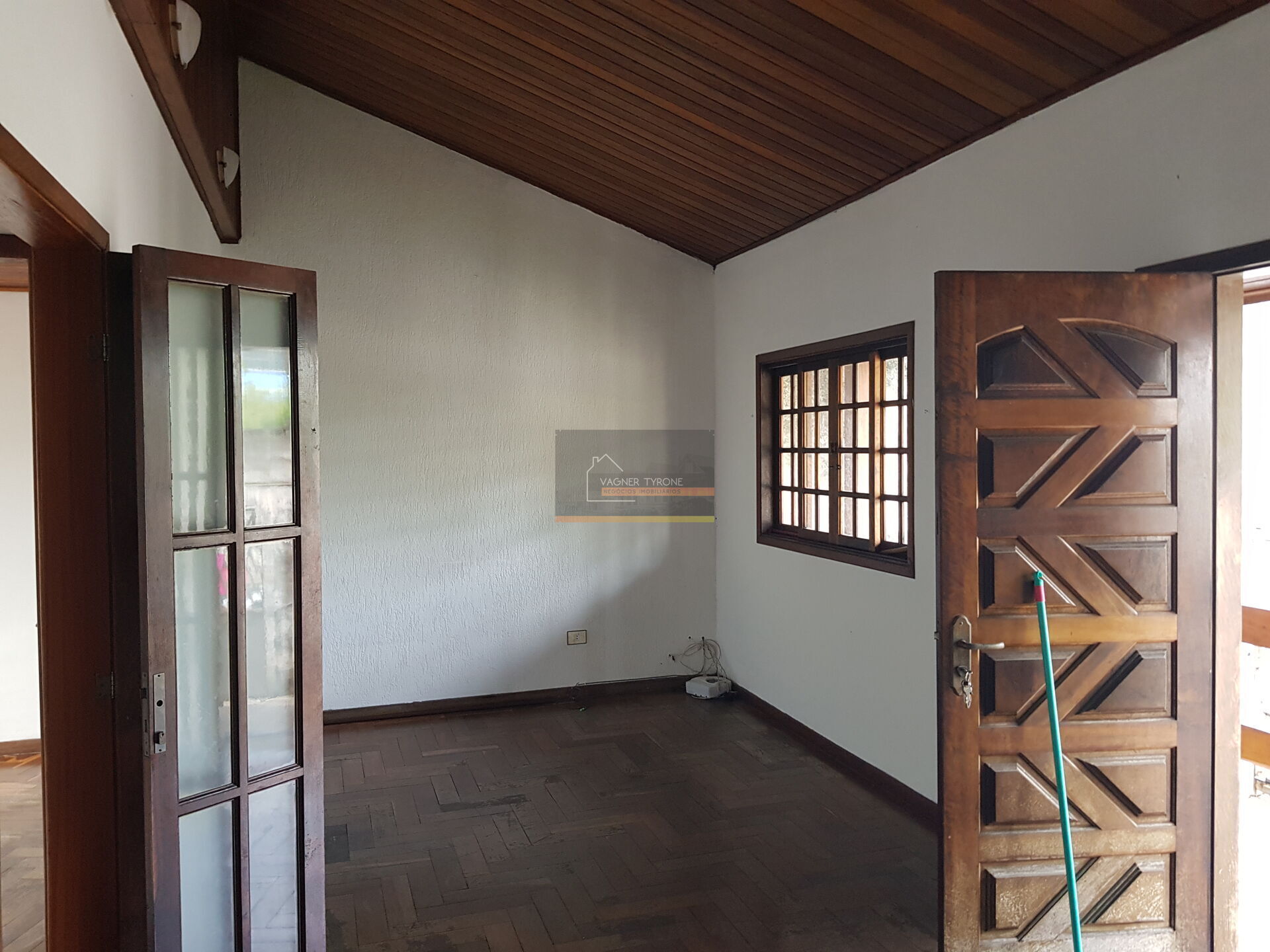 Casa à venda com 4 quartos, 200m² - Foto 16