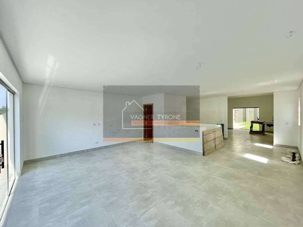 Casa à venda com 3 quartos, 230m² - Foto 8