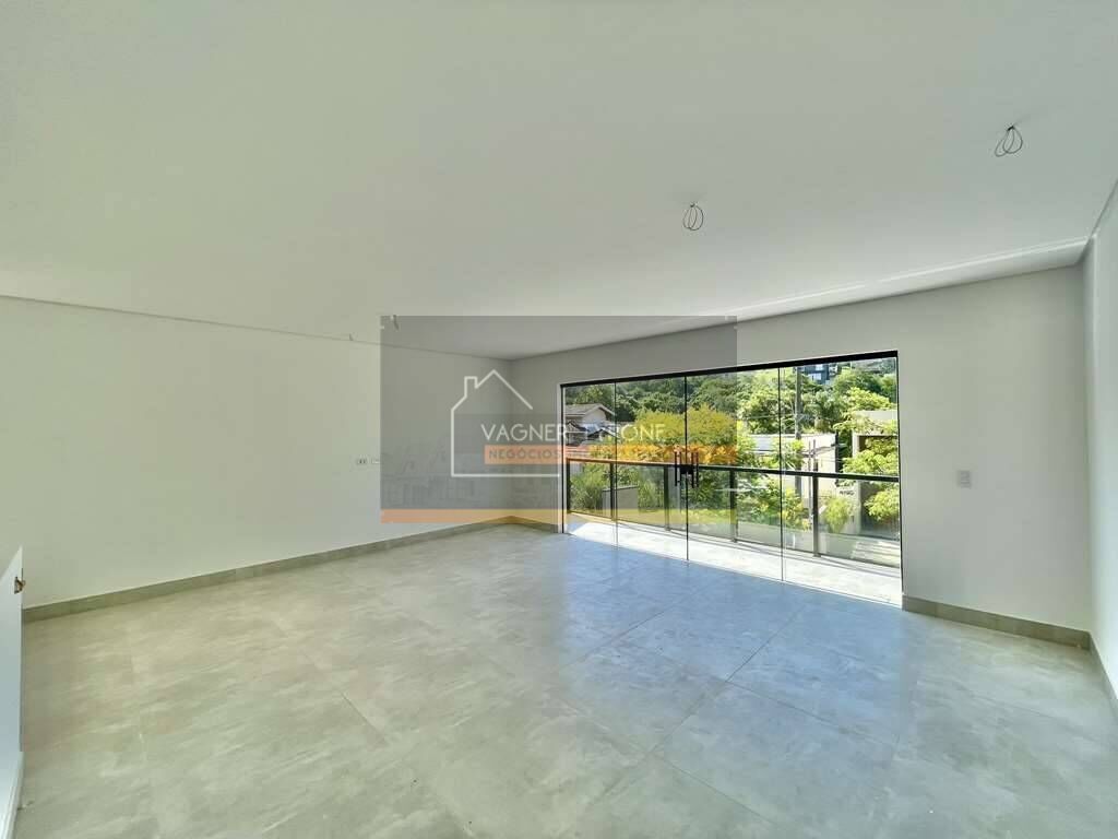 Casa à venda com 3 quartos, 230m² - Foto 10