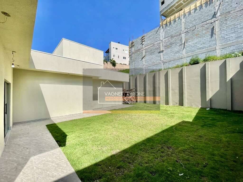 Casa à venda com 3 quartos, 230m² - Foto 32