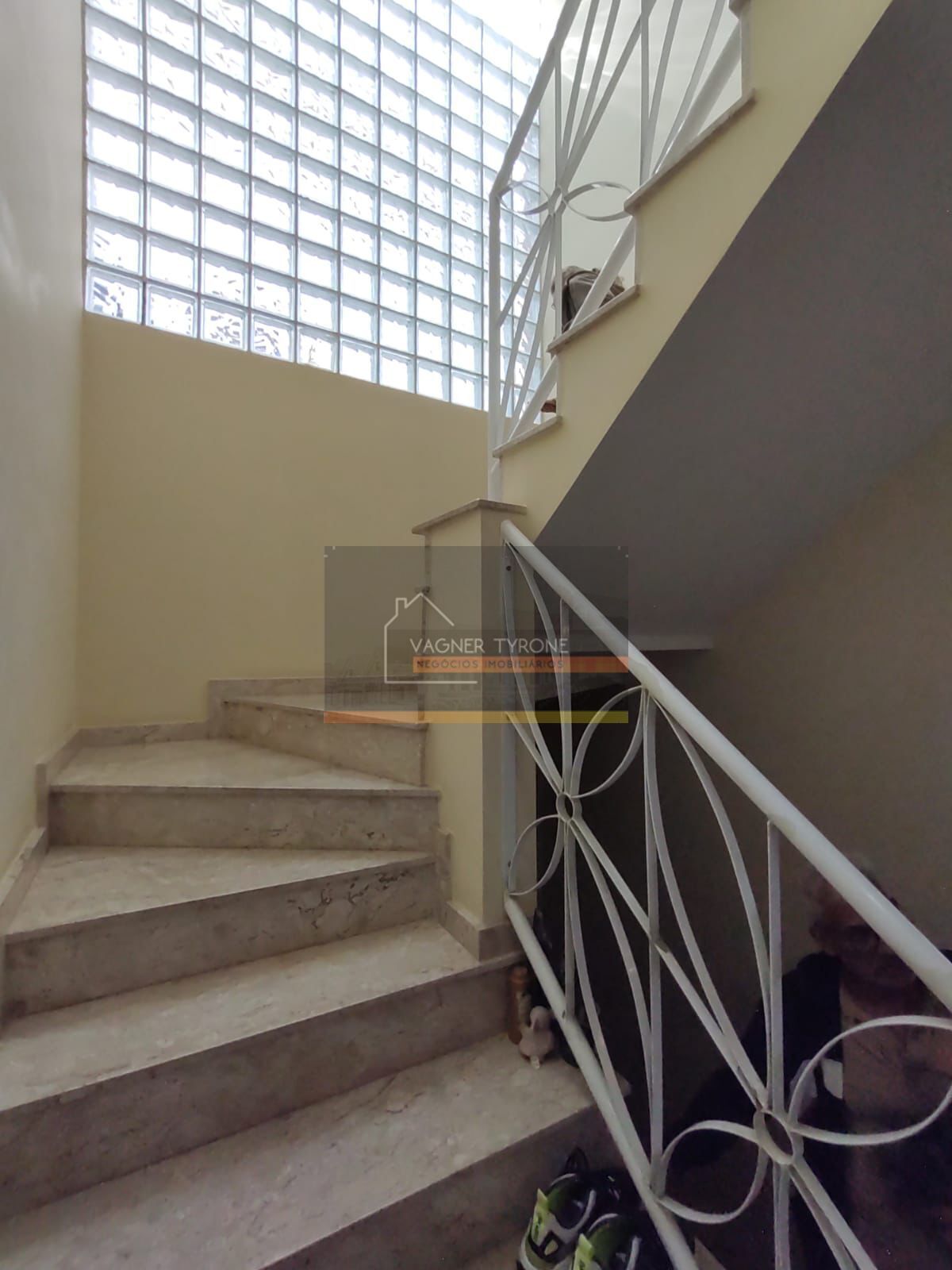 Casa à venda com 4 quartos, 450m² - Foto 12