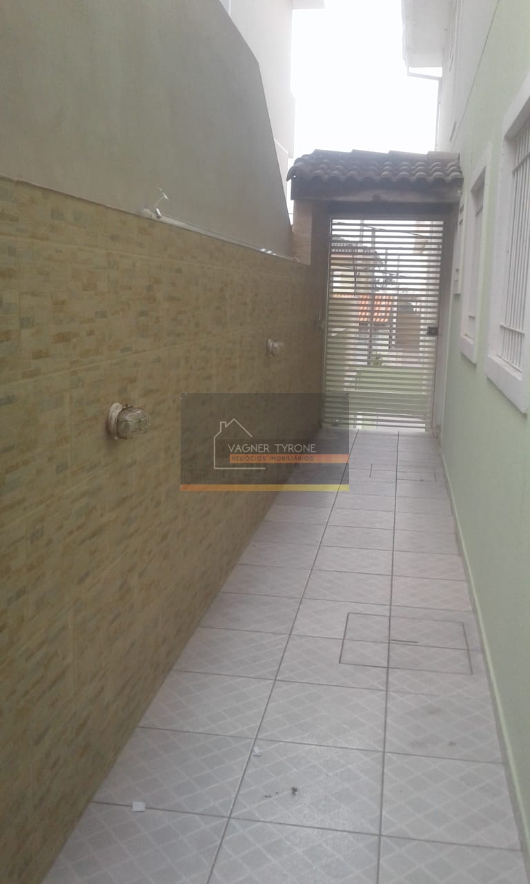 Casa à venda com 3 quartos, 160m² - Foto 2