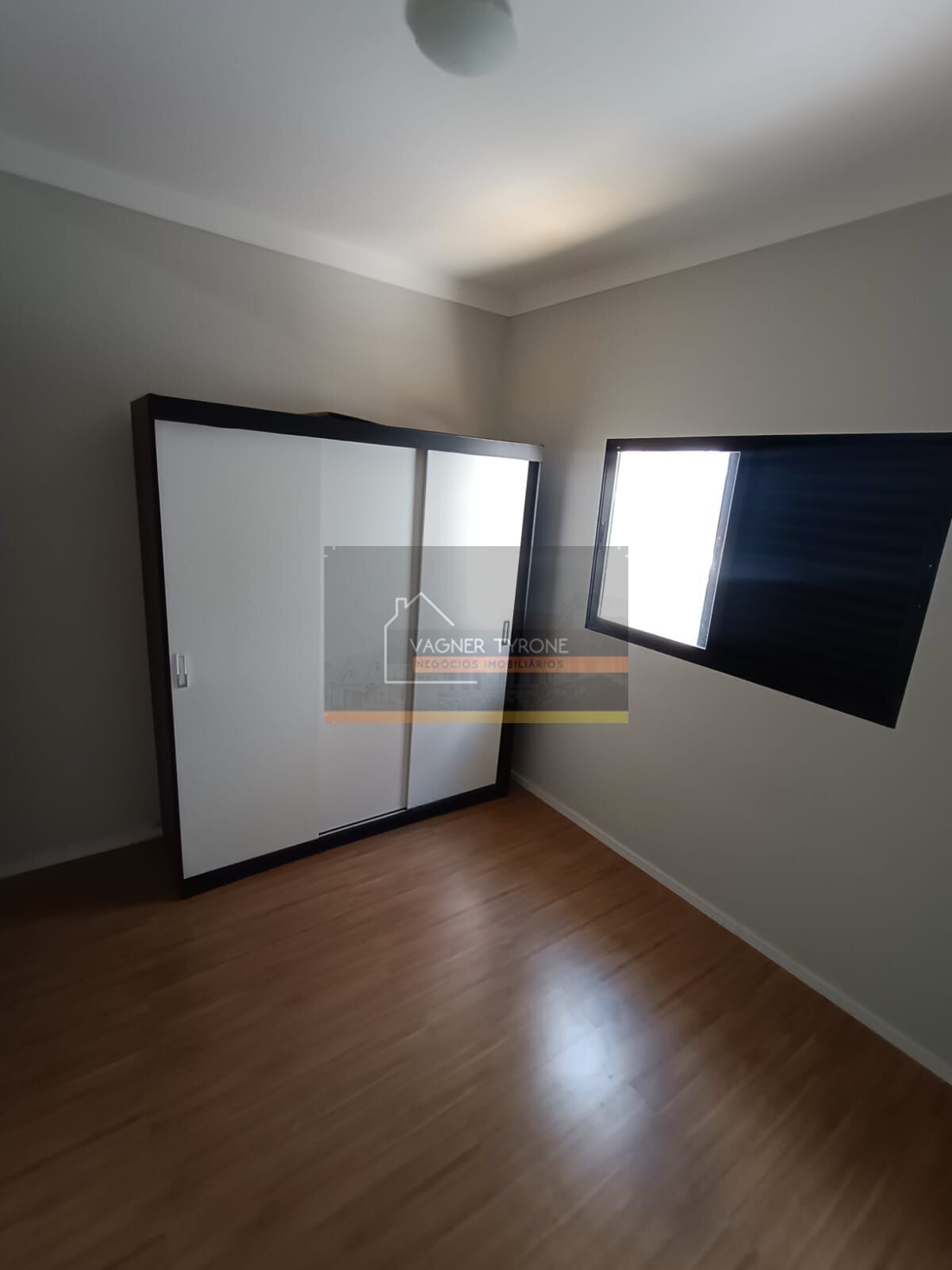 Casa à venda com 3 quartos, 135m² - Foto 3