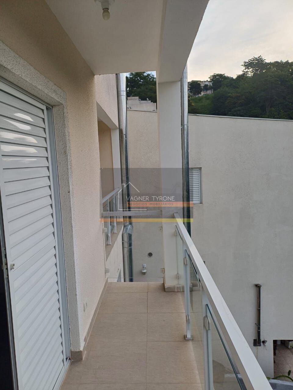 Casa à venda com 3 quartos, 204m² - Foto 14