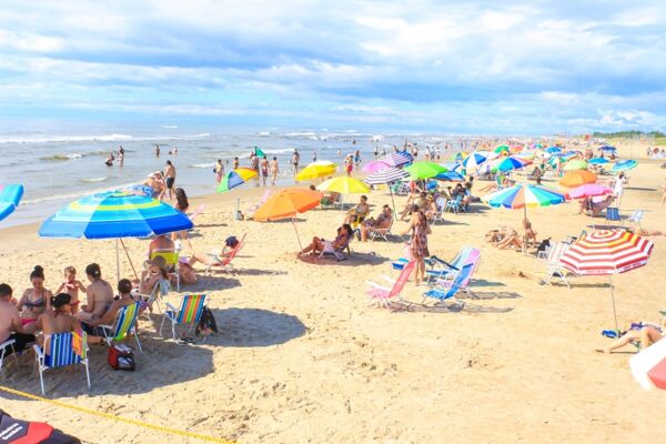Como é Morar em Balneário Gaivota: Qualidade de Vida, Tranquilidade e Contato com a Natureza