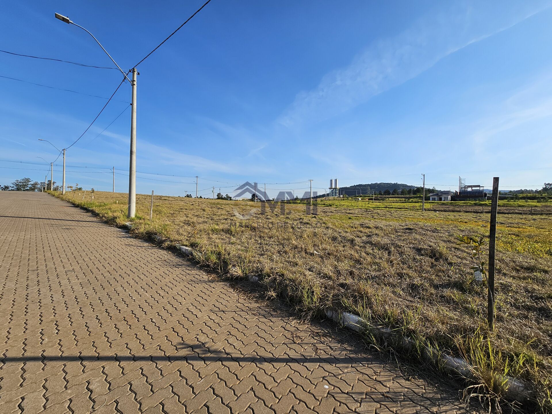 Terreno à venda, 303m² - Foto 1