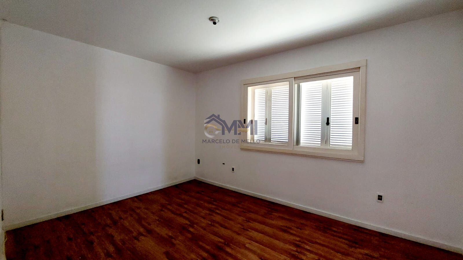 Casa à venda com 3 quartos, 191m² - Foto 8