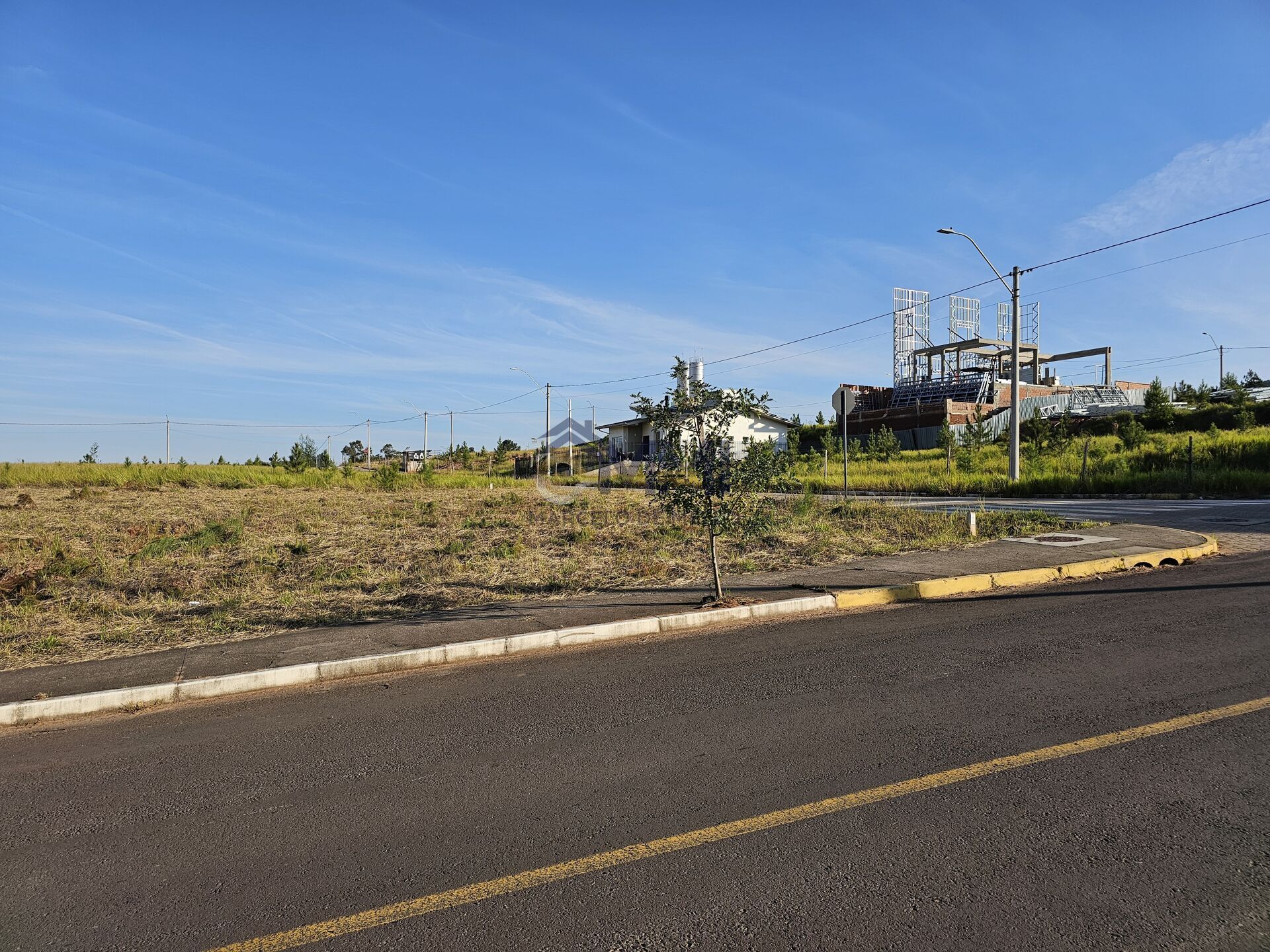 Terreno à venda, 383m² - Foto 1