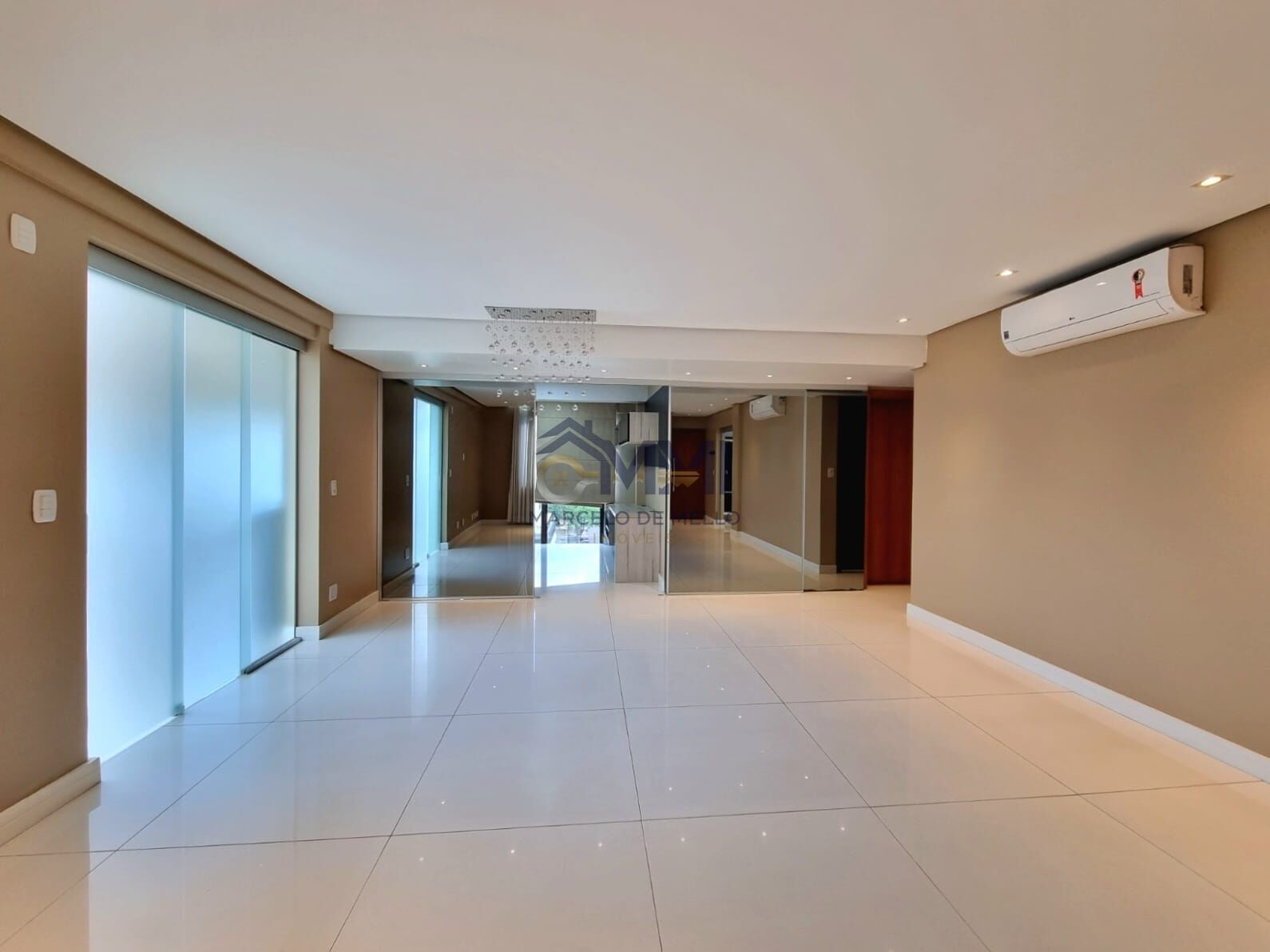 Cobertura, 3 quartos, 156 m² - Foto 2