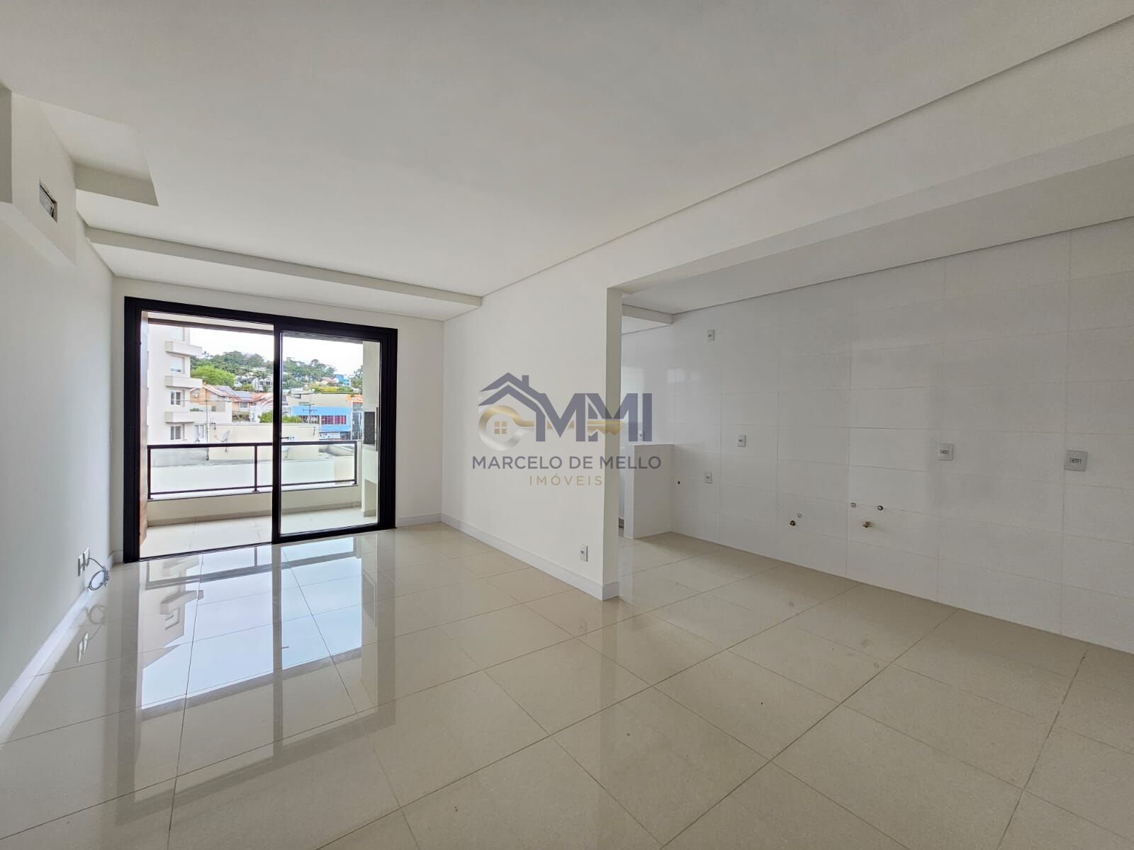 Apartamento à venda com 2 quartos, 79m² - Foto 1