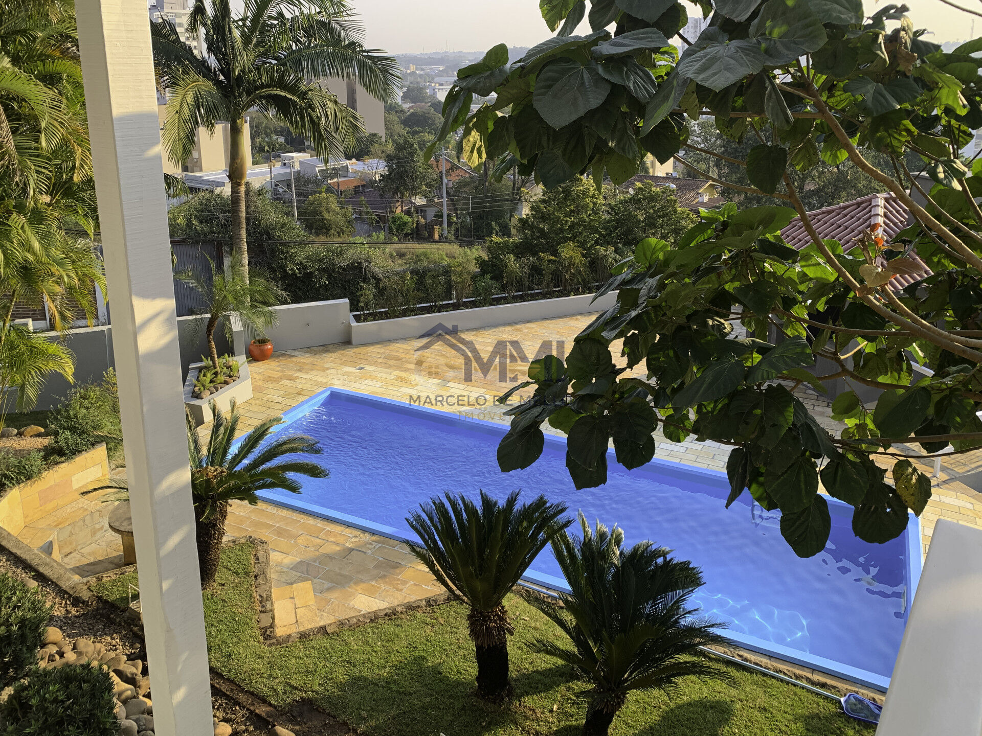 Casa à venda com 3 quartos, 375m² - Foto 3