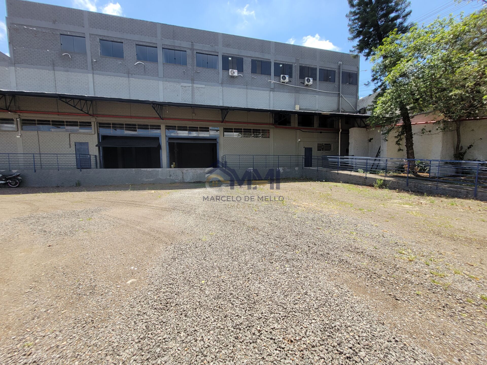 Depósito-Galpão, 762 m² - Foto 1