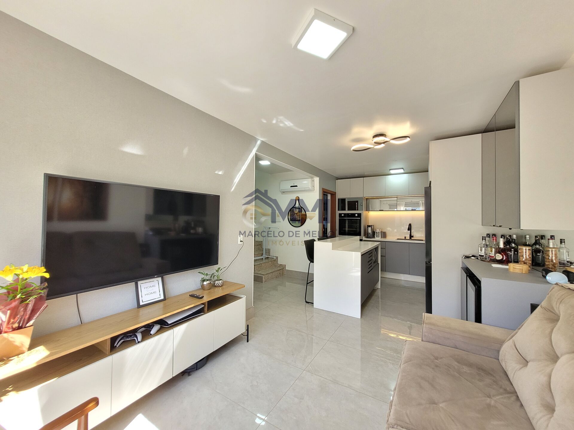 Casa de Condomínio para alugar com 3 quartos, 121m² - Foto 2
