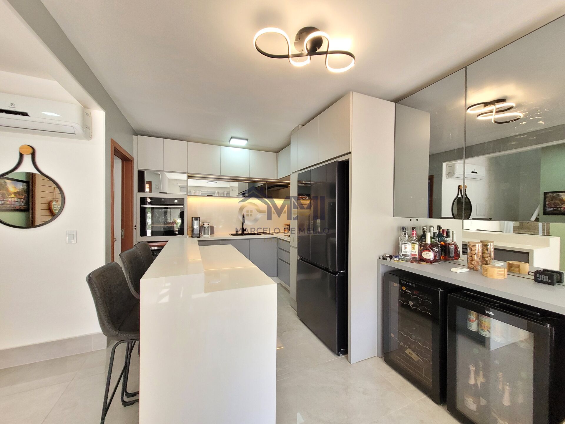 Casa de Condomínio para alugar com 3 quartos, 121m² - Foto 3