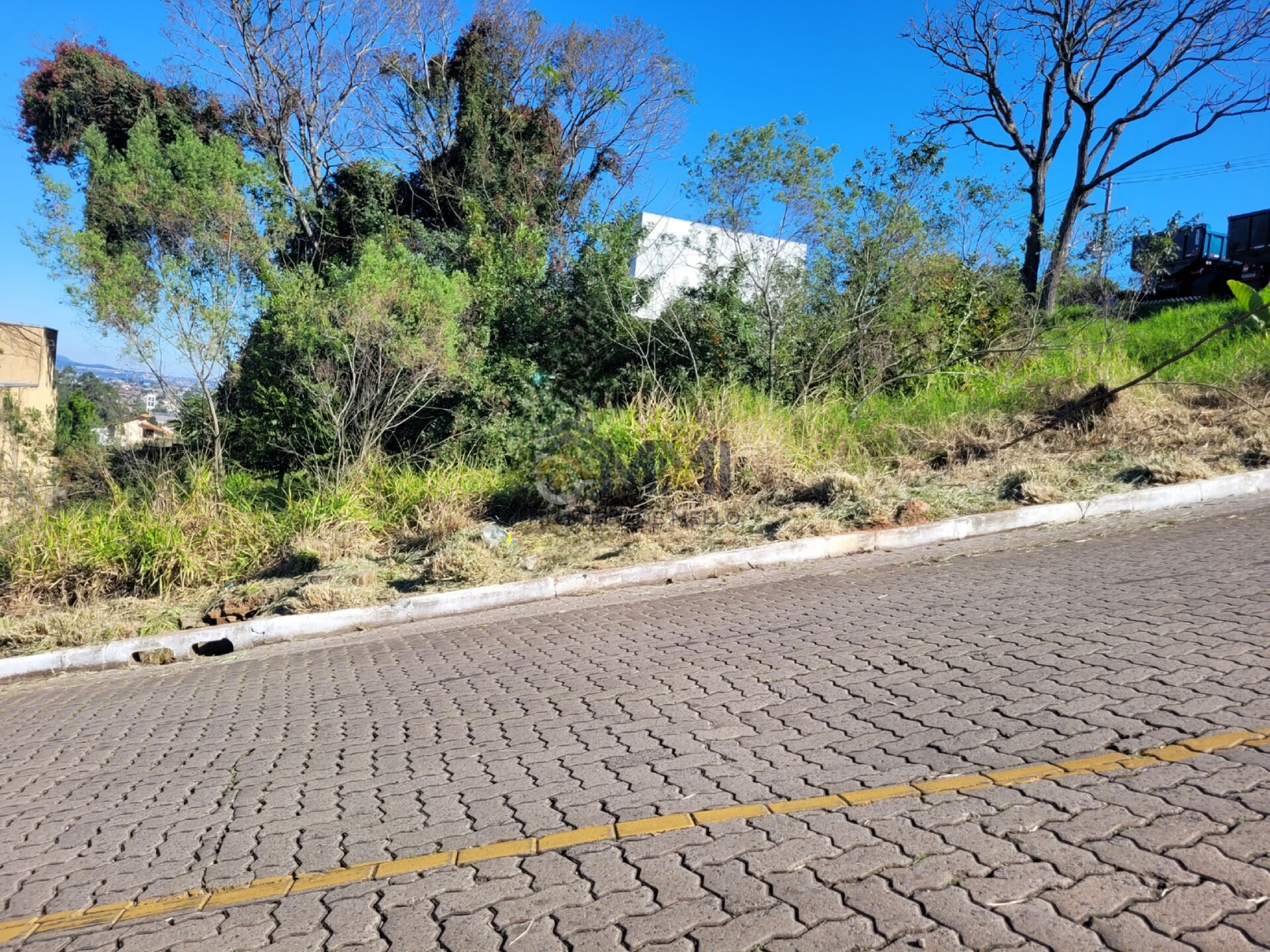 Terreno, 318 m² - Foto 2