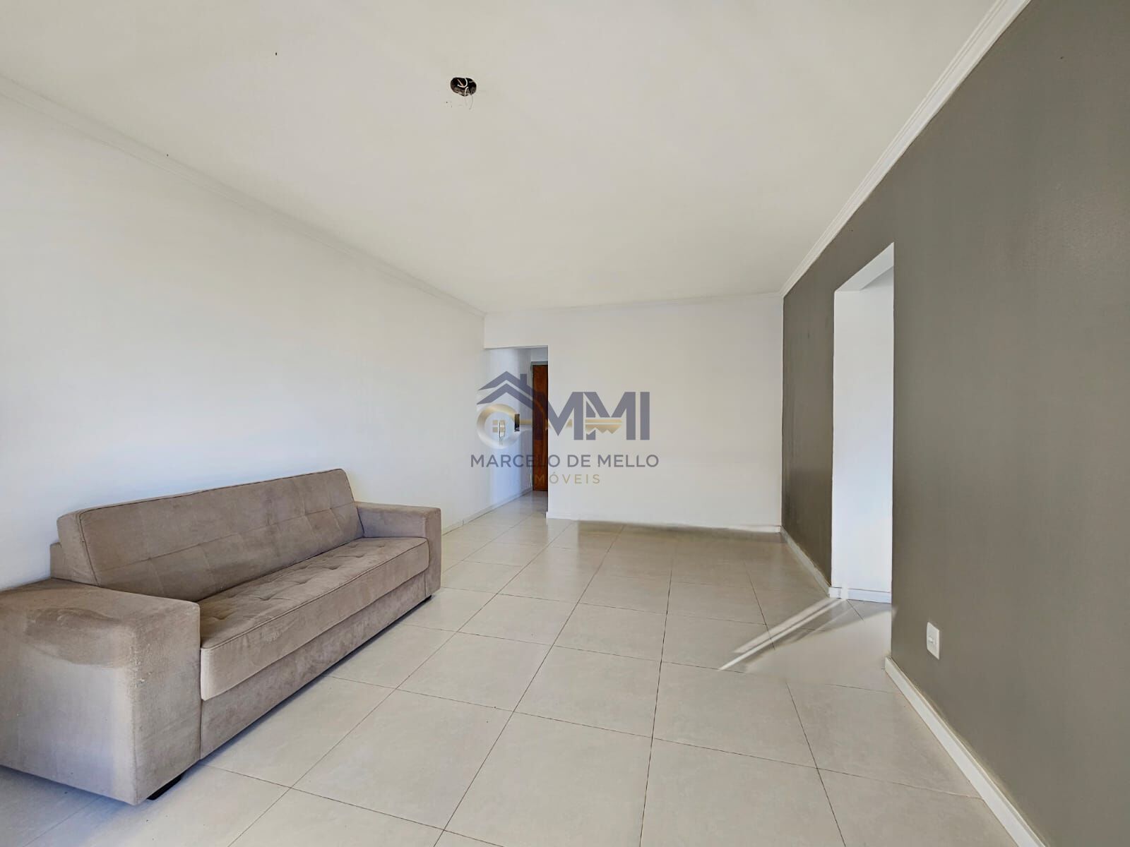 Apartamento à venda com 2 quartos, 73m² - Foto 2