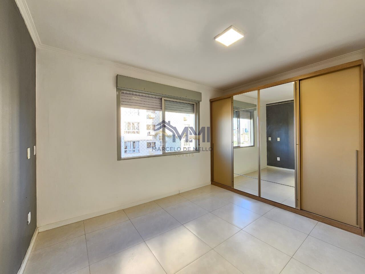 Apartamento à venda com 2 quartos, 73m² - Foto 4