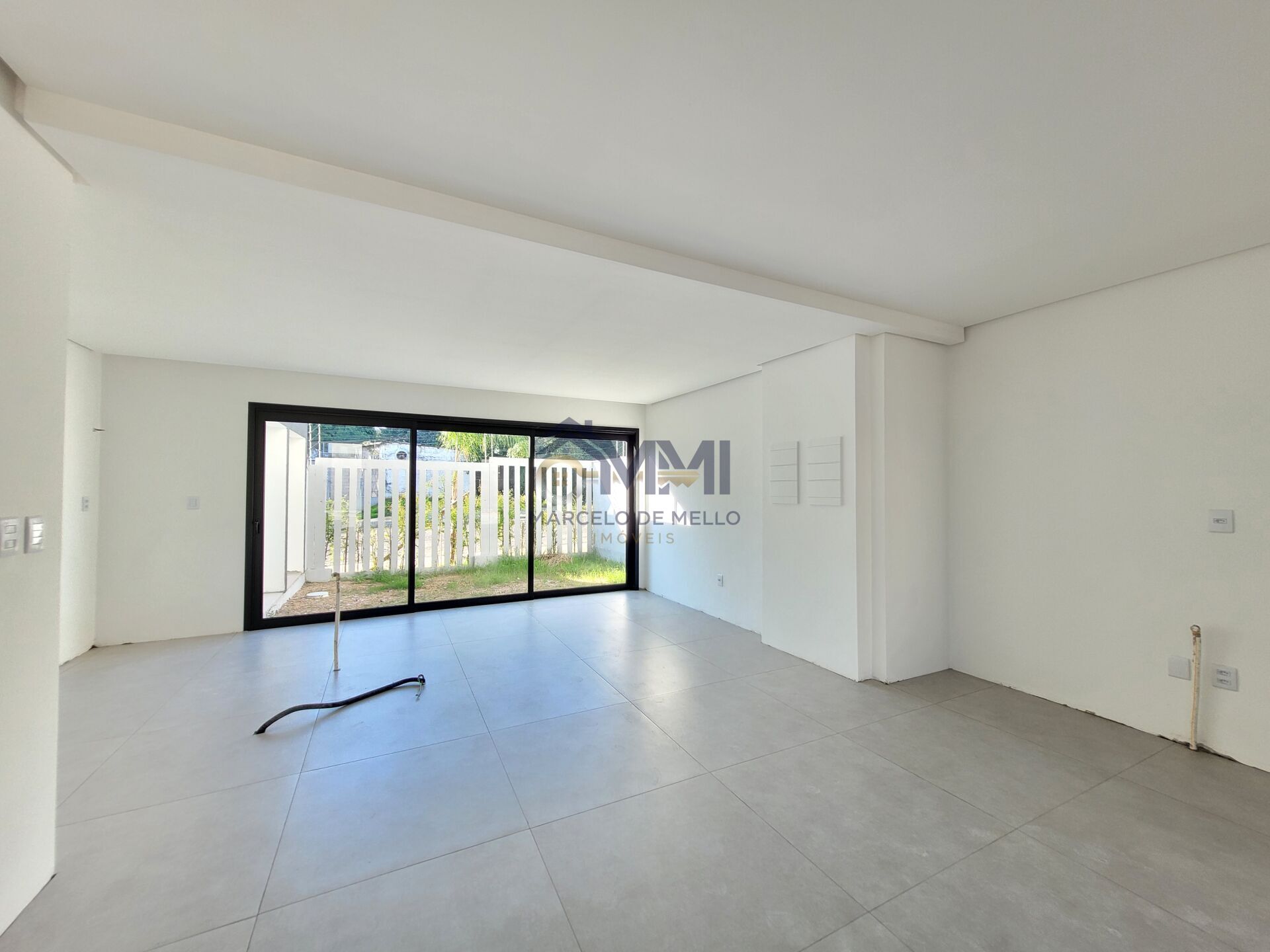 Casa de Condomínio à venda com 3 quartos, 130m² - Foto 4