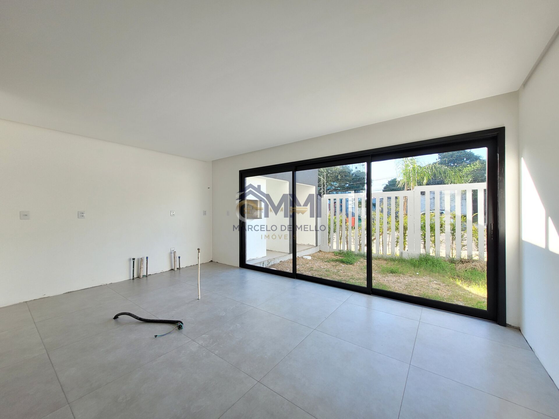 Casa de Condomínio à venda com 3 quartos, 130m² - Foto 3