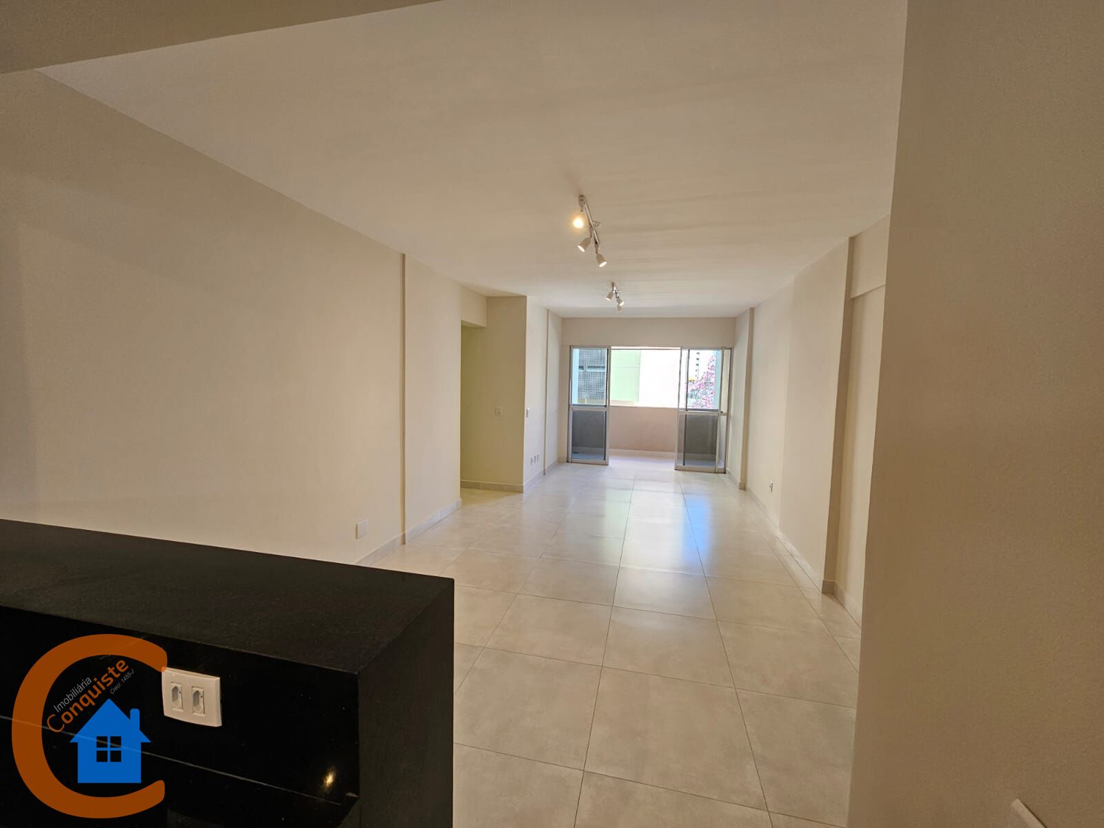 Apartamento à venda com 3 quartos, 125m² - Foto 9