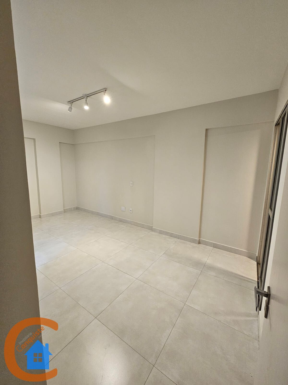 Apartamento à venda com 3 quartos, 125m² - Foto 6