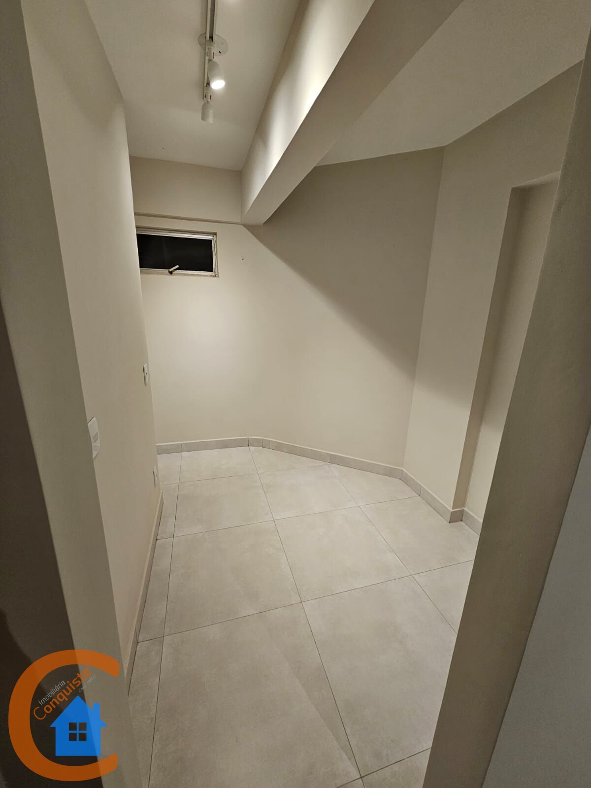 Apartamento à venda com 3 quartos, 125m² - Foto 4