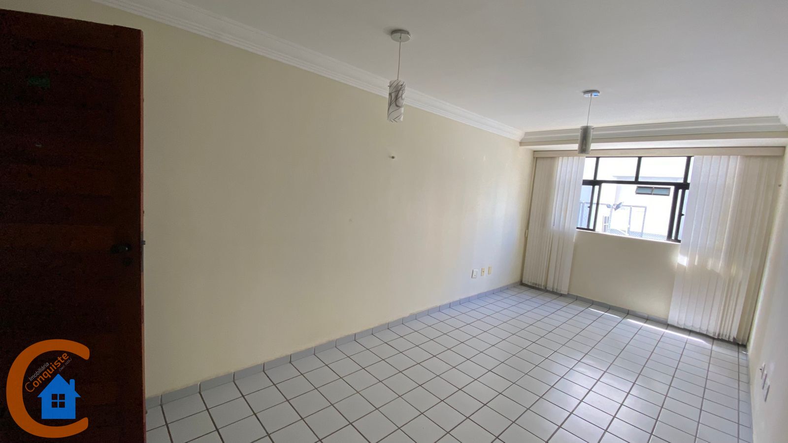 Apartamento à venda com 2 quartos, 58m² - Foto 1