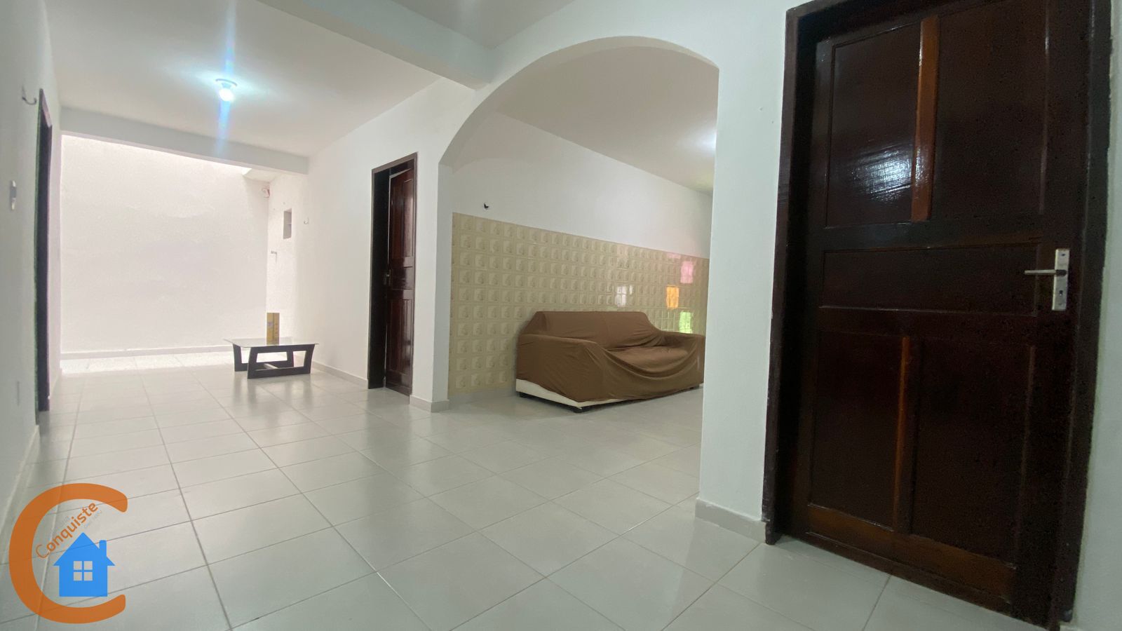 Casa para alugar com 3 quartos, 200m² - Foto 11