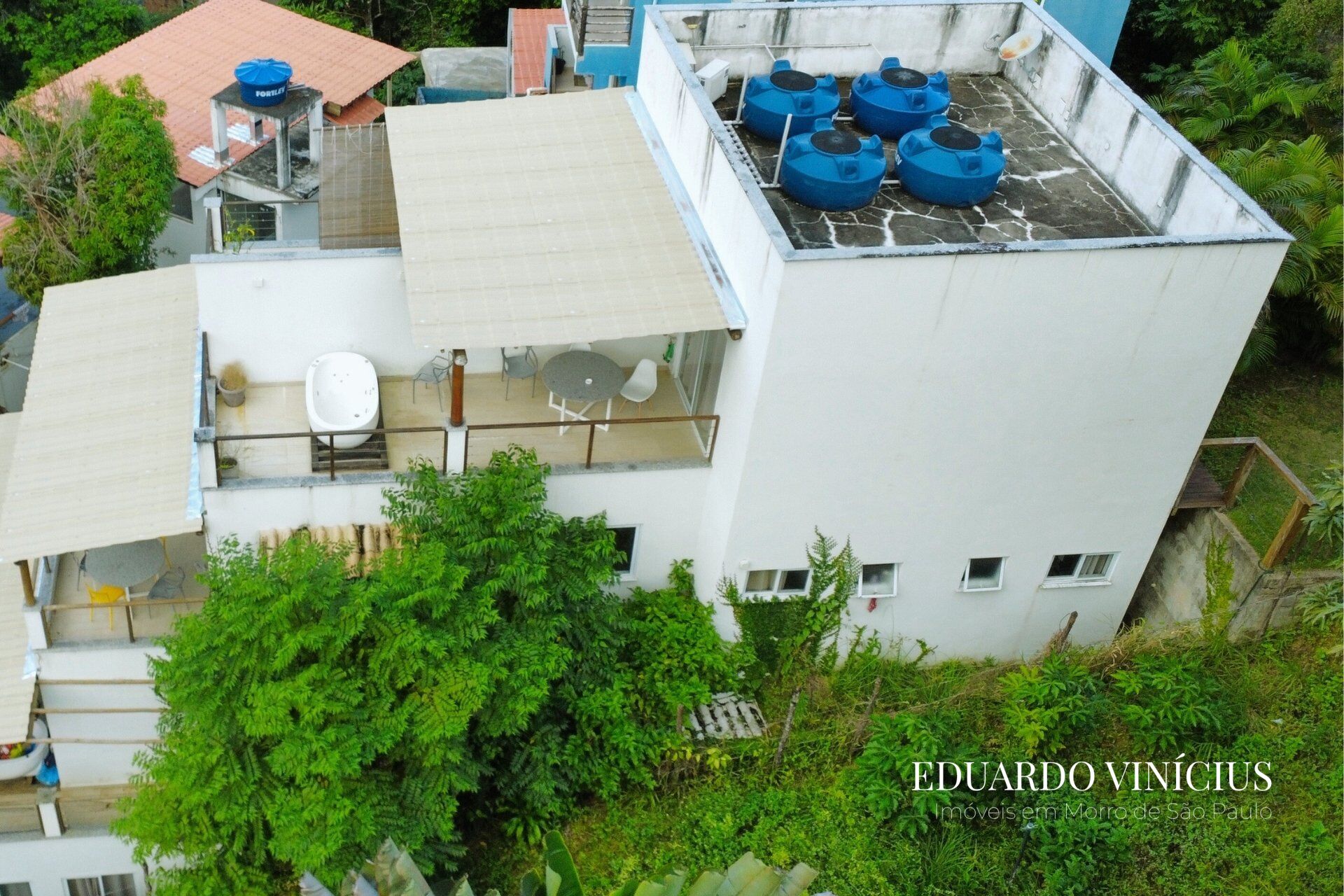 Apartamento à venda com 1 quarto, 60m² - Foto 2