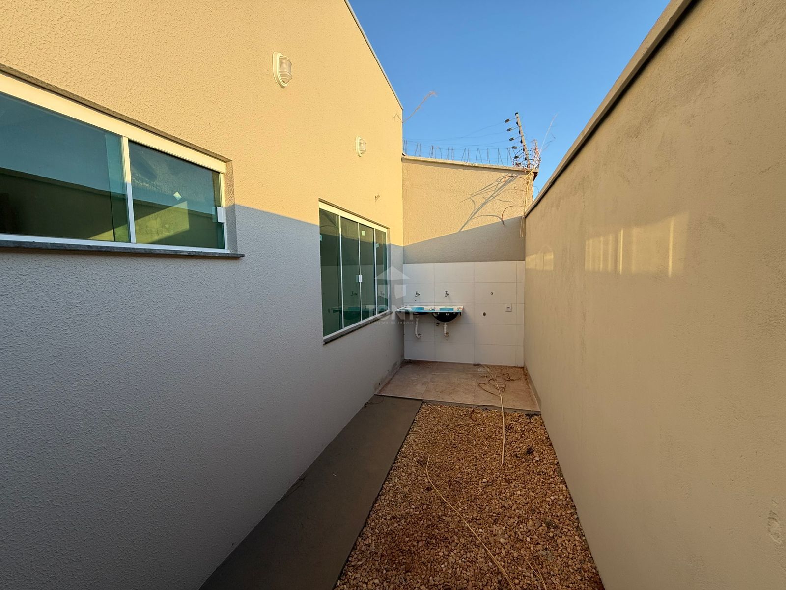 Casa à venda com 2 quartos, 74m² - Foto 9