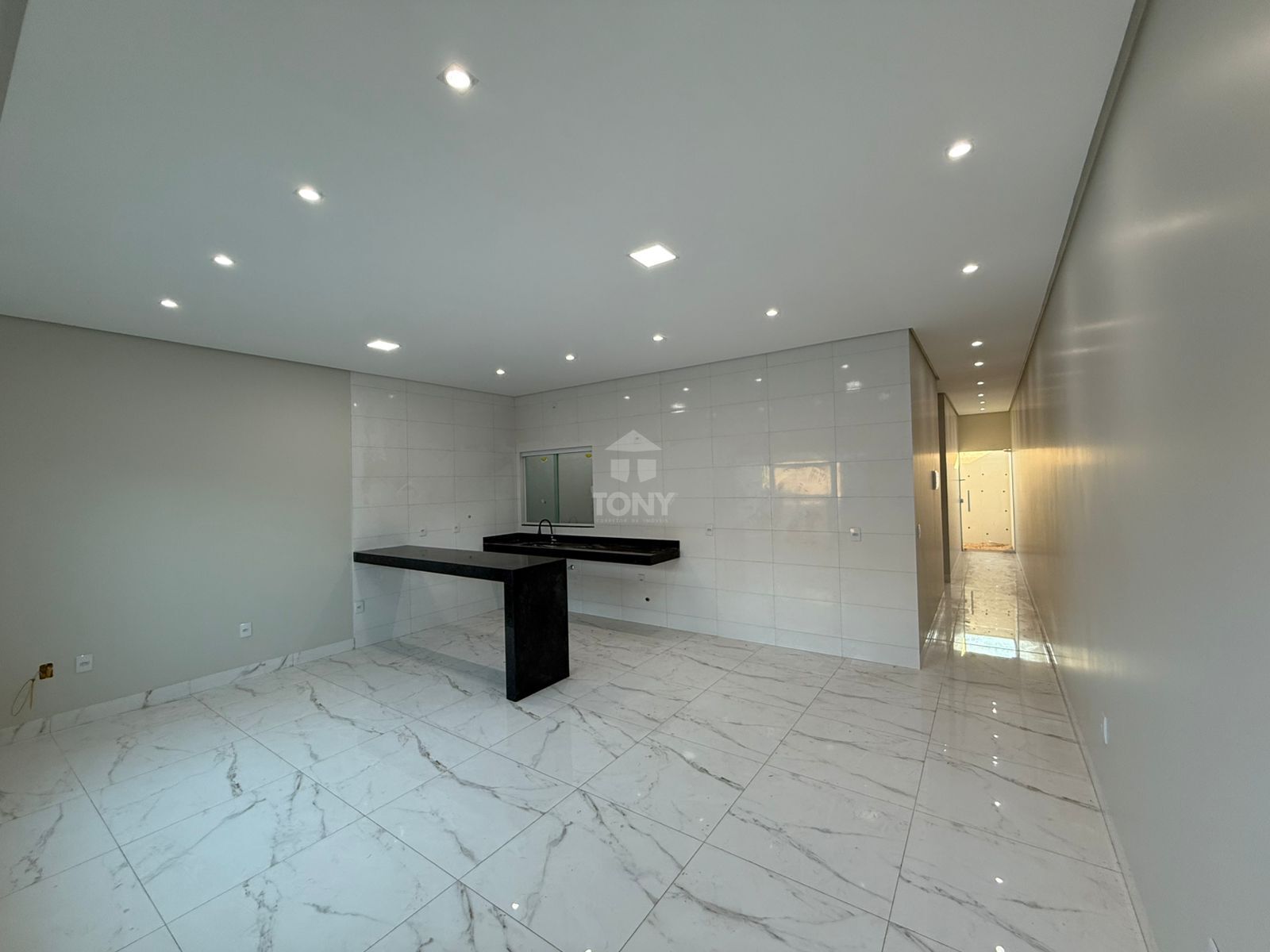 Casa à venda com 2 quartos, 74m² - Foto 3