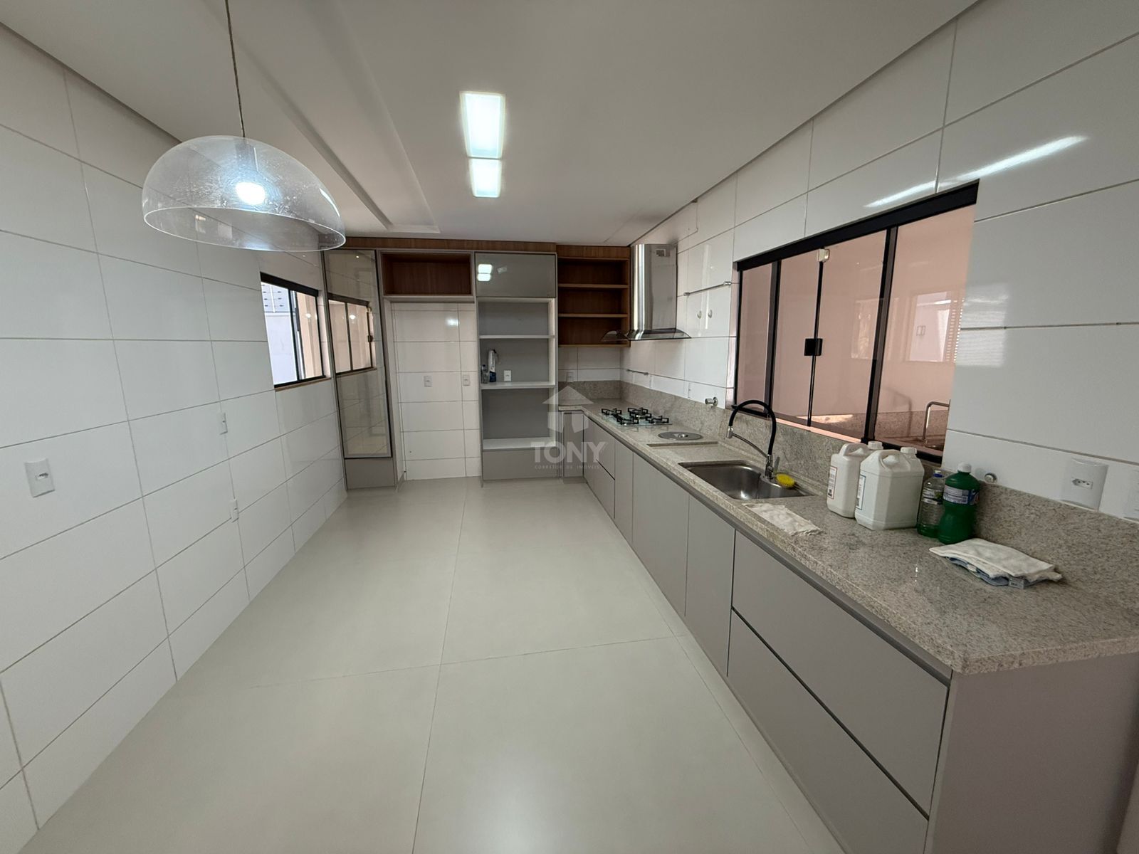 Casa à venda com 4 quartos, 232m² - Foto 23