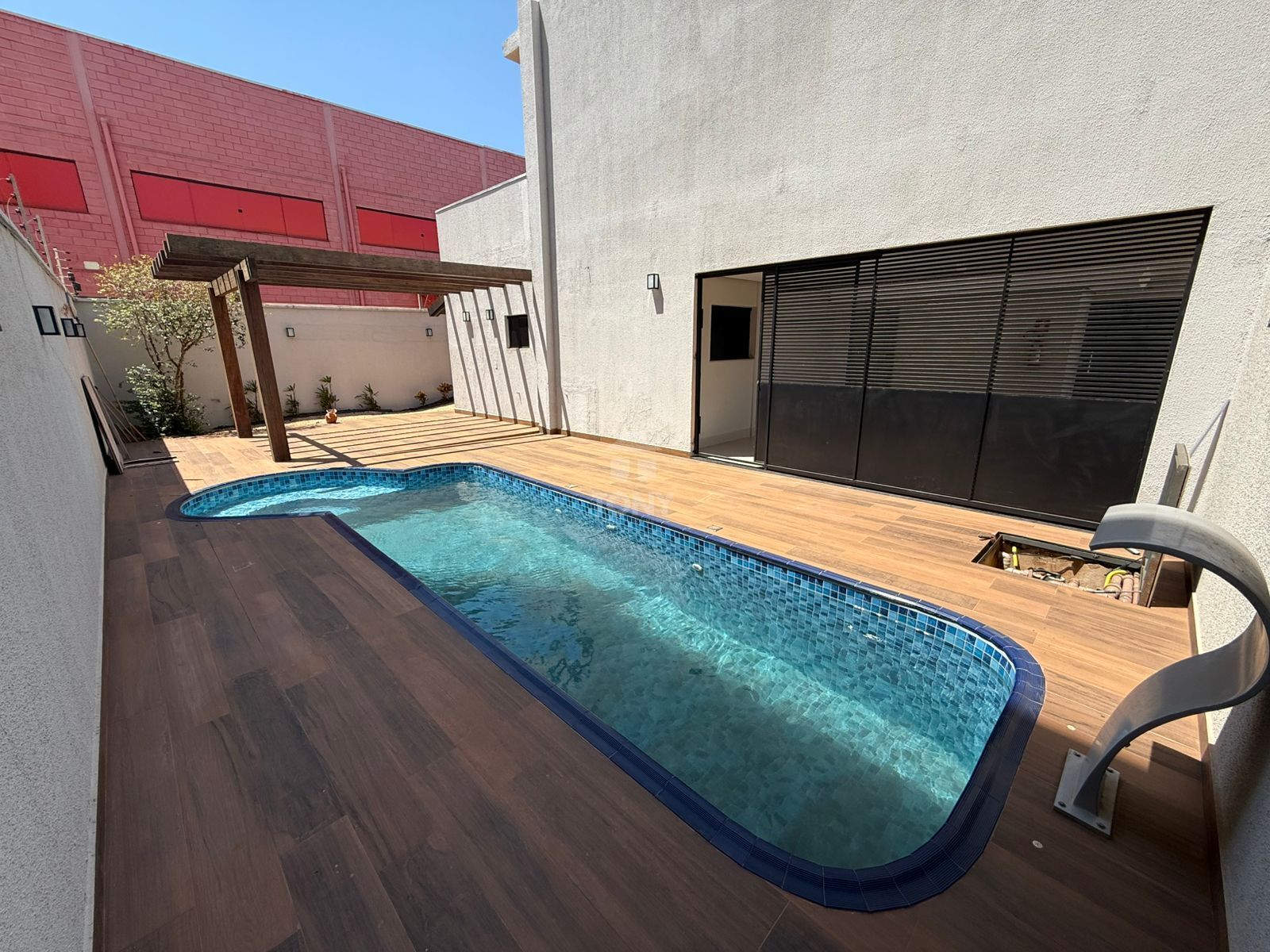Casa à venda com 4 quartos, 232m² - Foto 18
