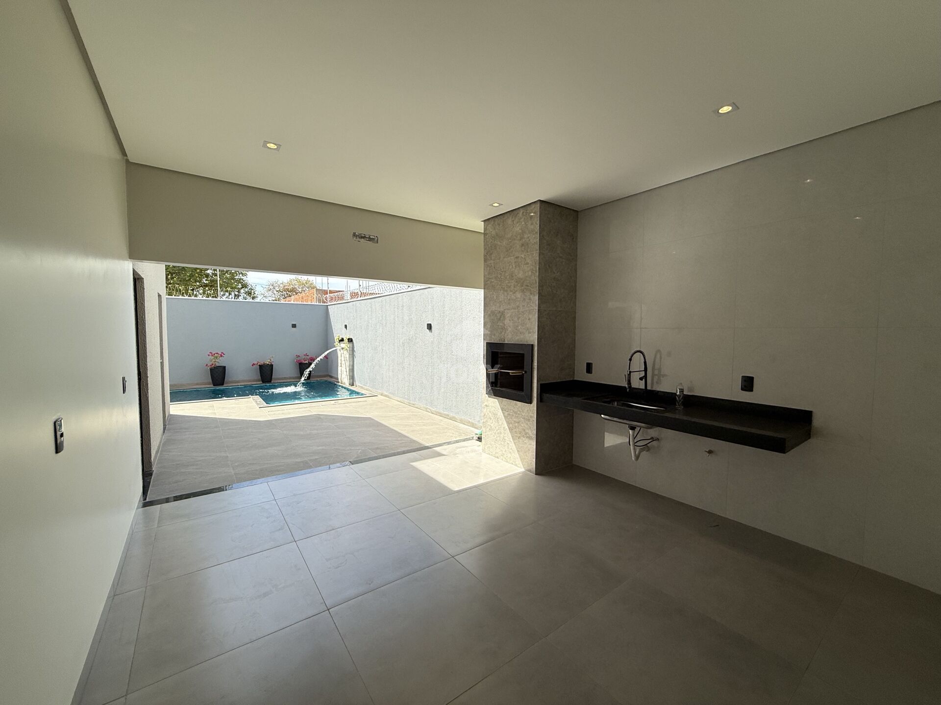 Casa à venda com 3 quartos, 155m² - Foto 14
