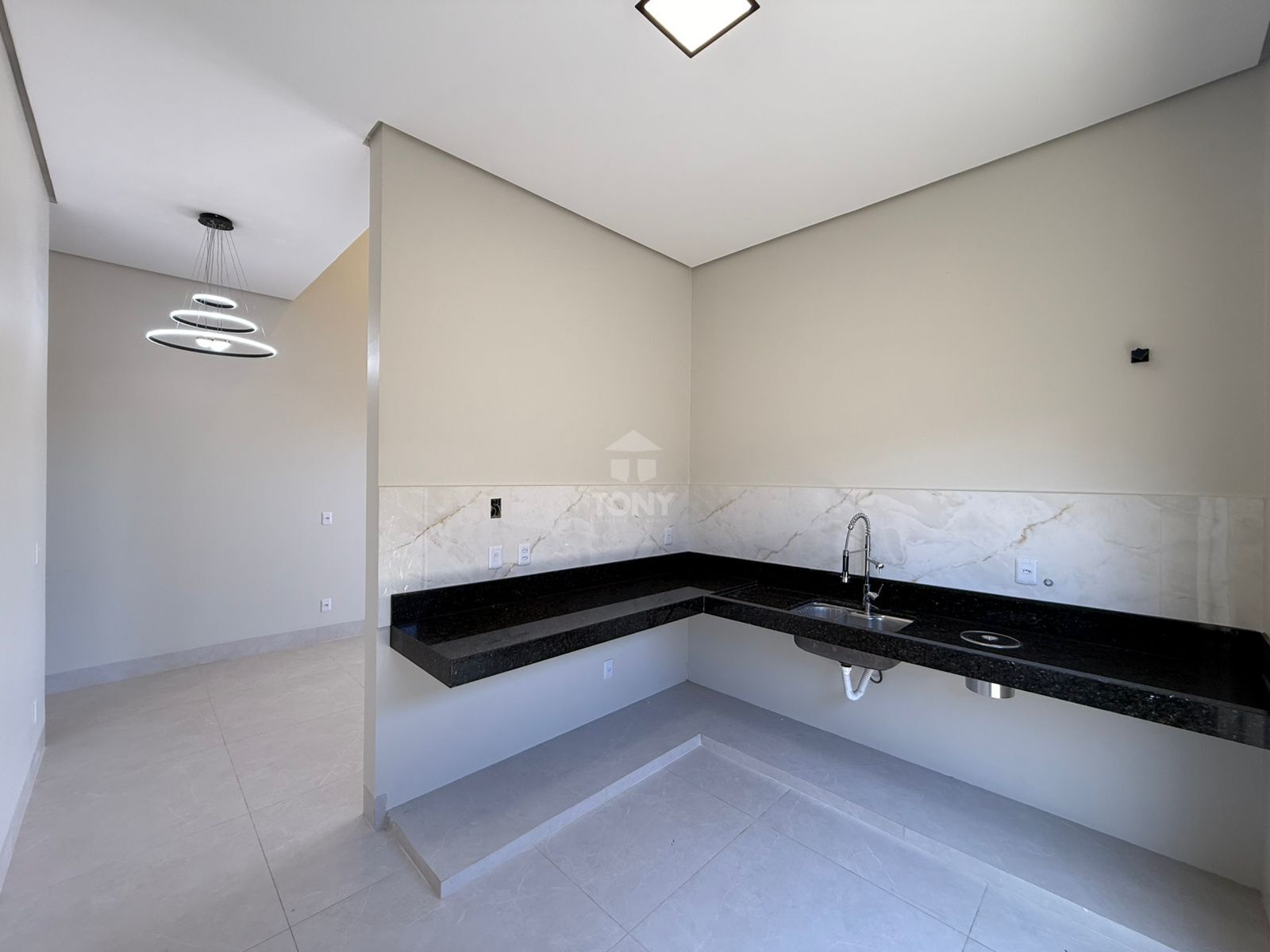Casa à venda com 3 quartos, 112m² - Foto 11
