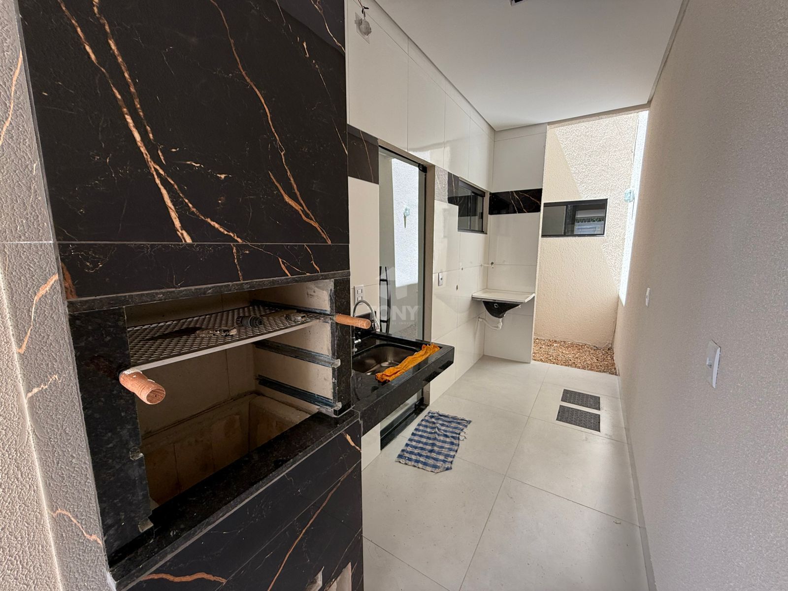 Casa à venda com 3 quartos, 102m² - Foto 3