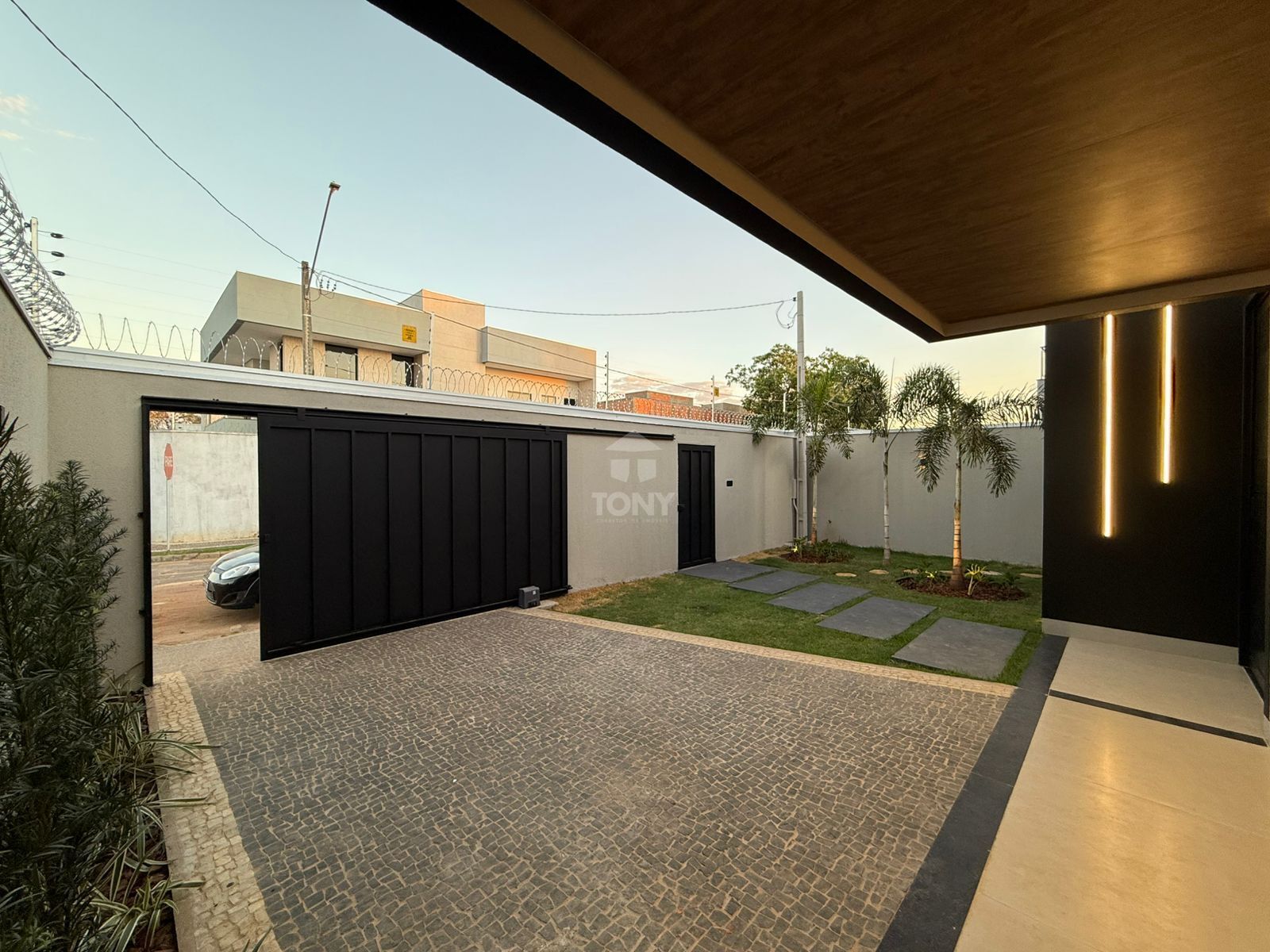 Casa à venda com 3 quartos, 207m² - Foto 4