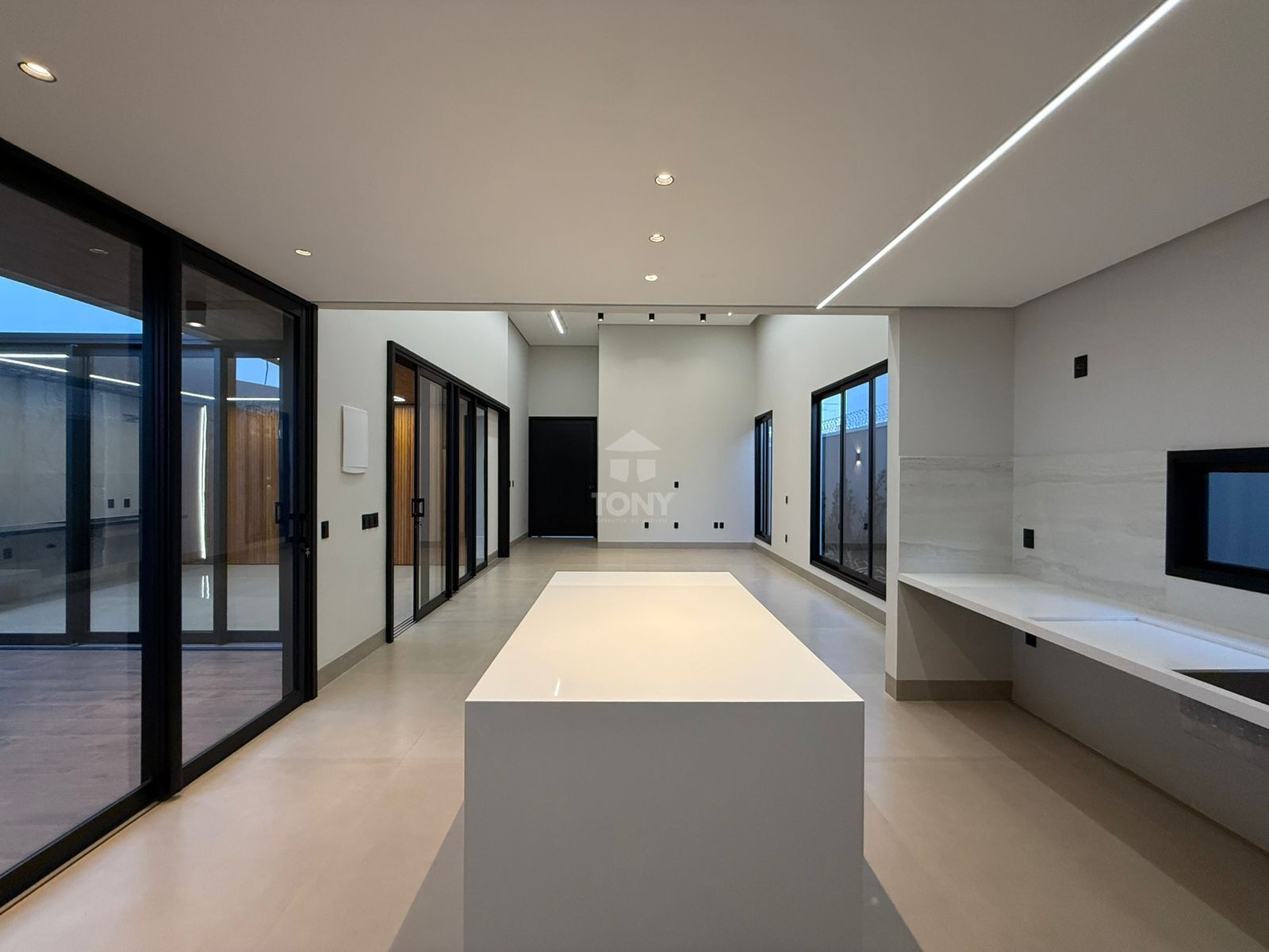 Casa à venda com 3 quartos, 207m² - Foto 9