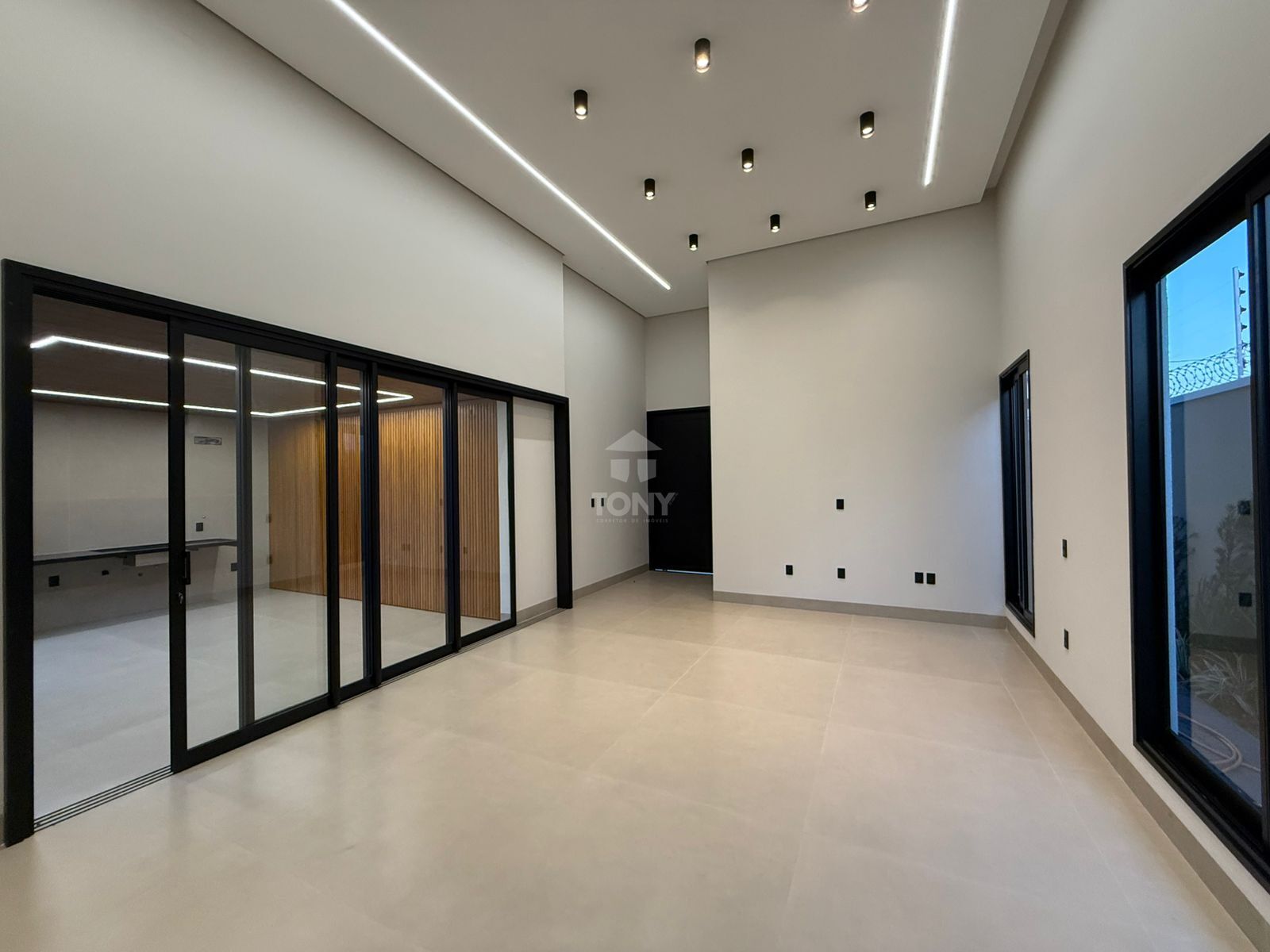 Casa à venda com 3 quartos, 207m² - Foto 8
