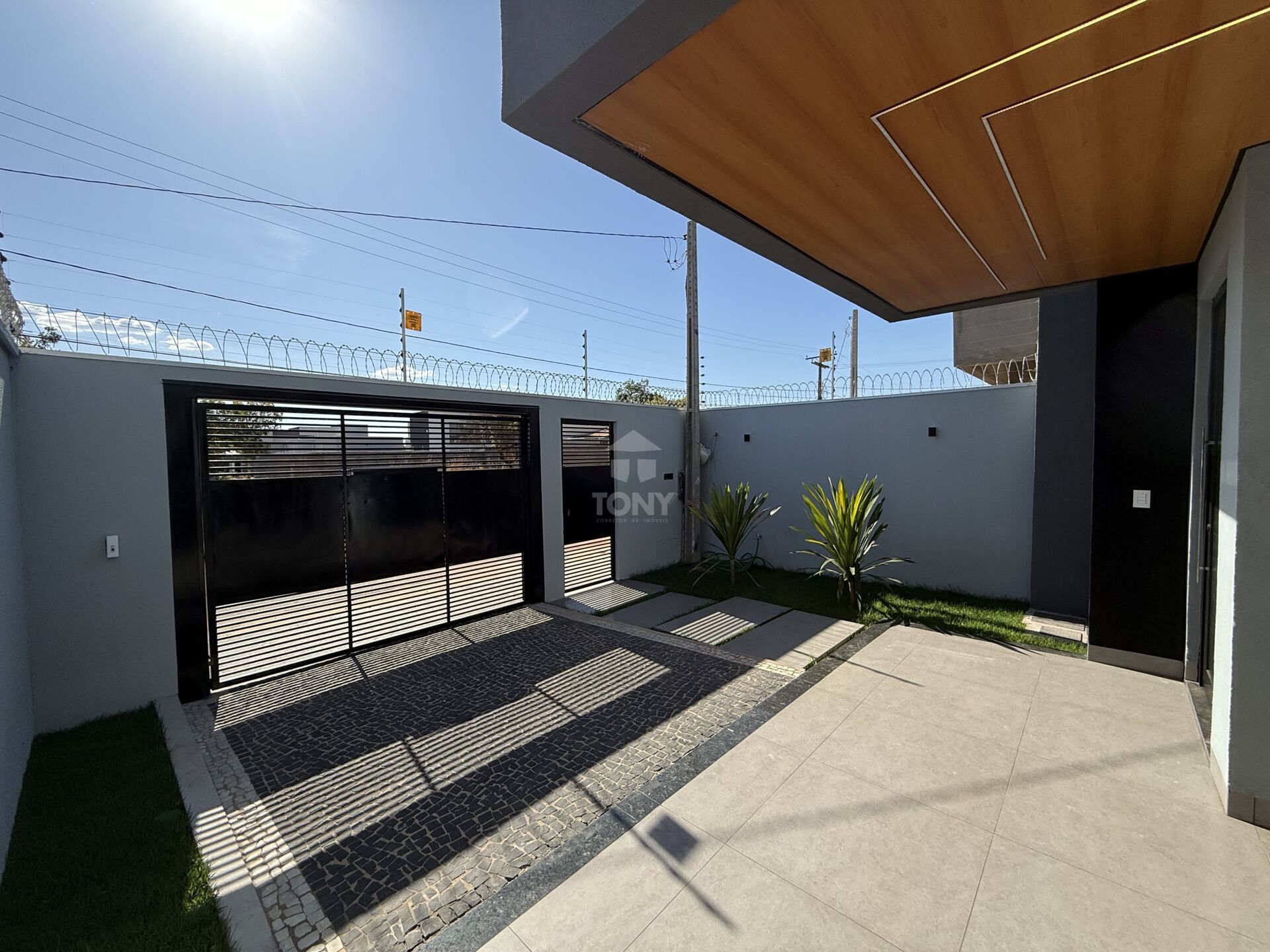 Casa à venda com 3 quartos, 126m² - Foto 2