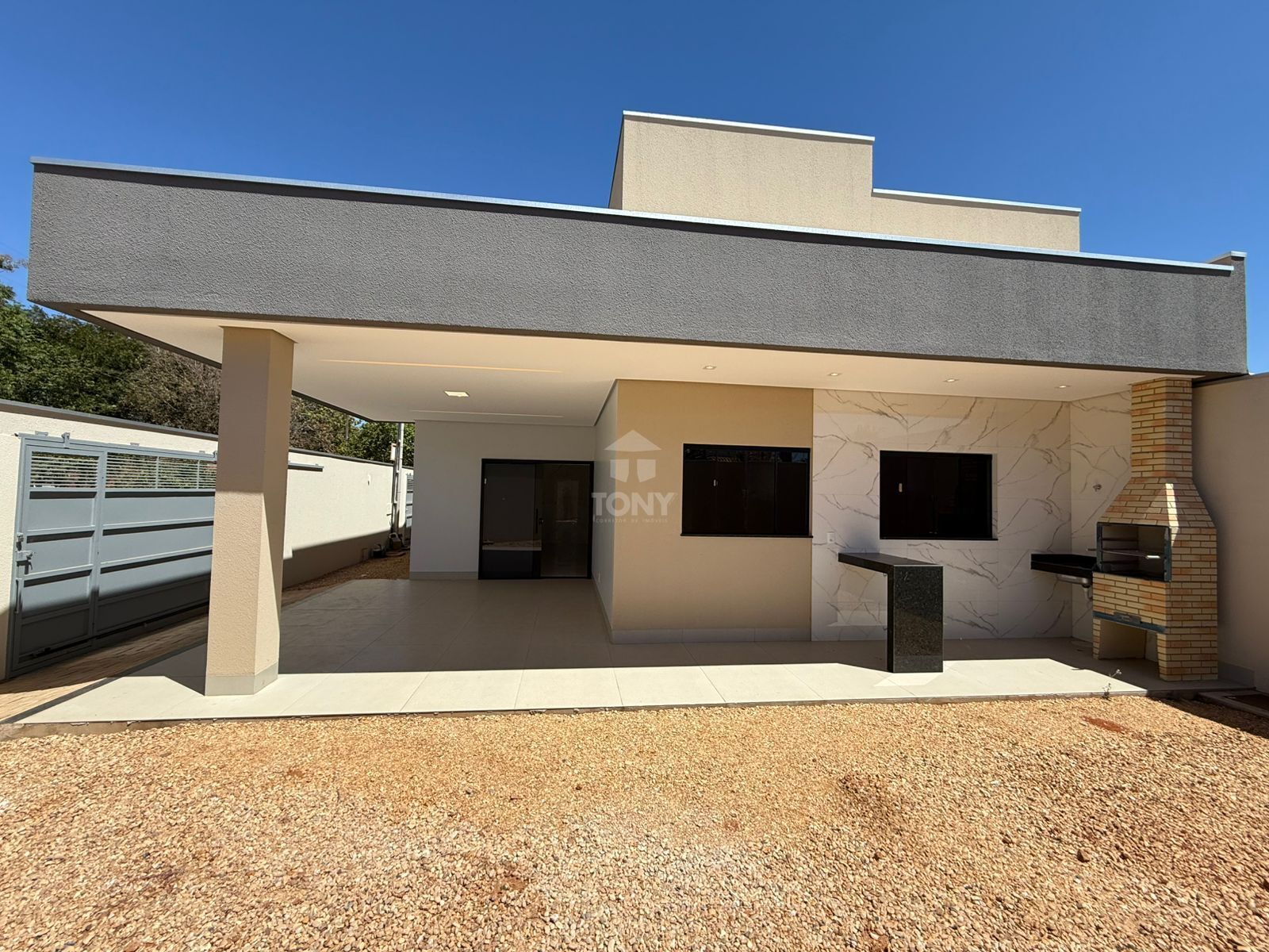 Casa à venda com 3 quartos, 96m² - Foto 2