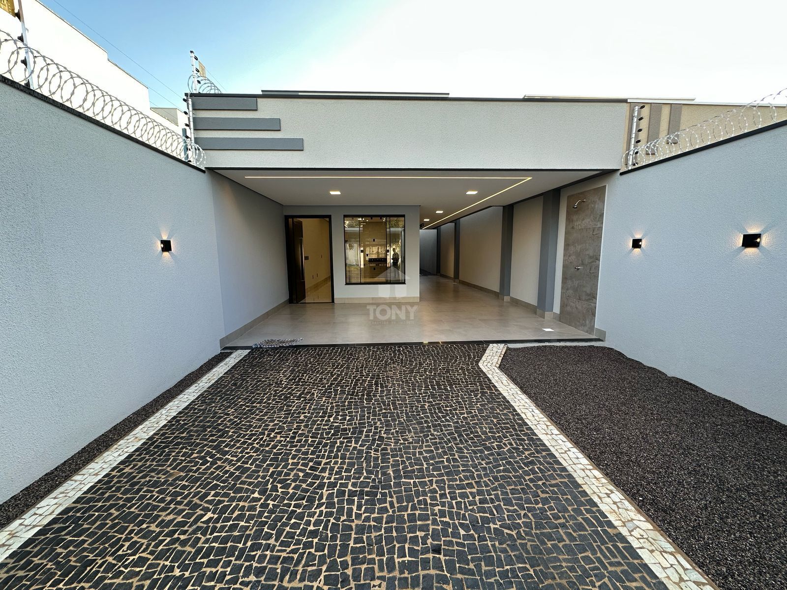 Casa à venda com 3 quartos, 146m² - Foto 2