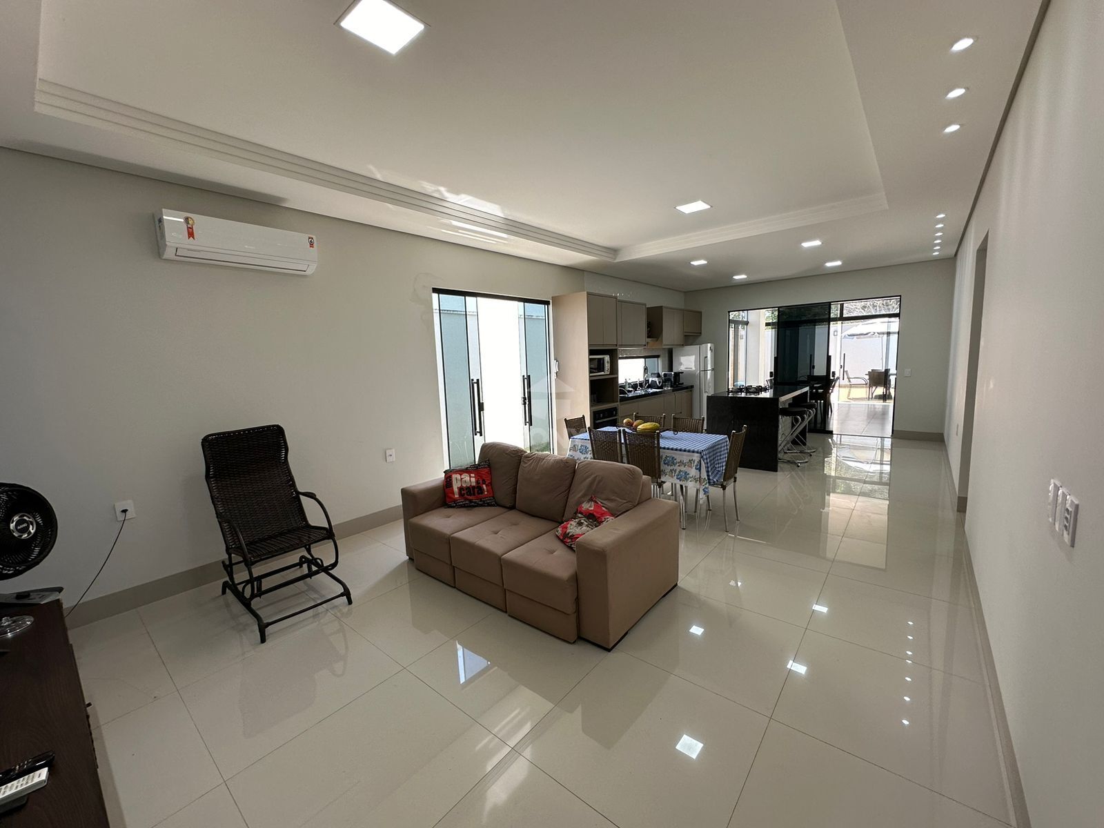 Casa, 3 quartos, 180 m² - Foto 2