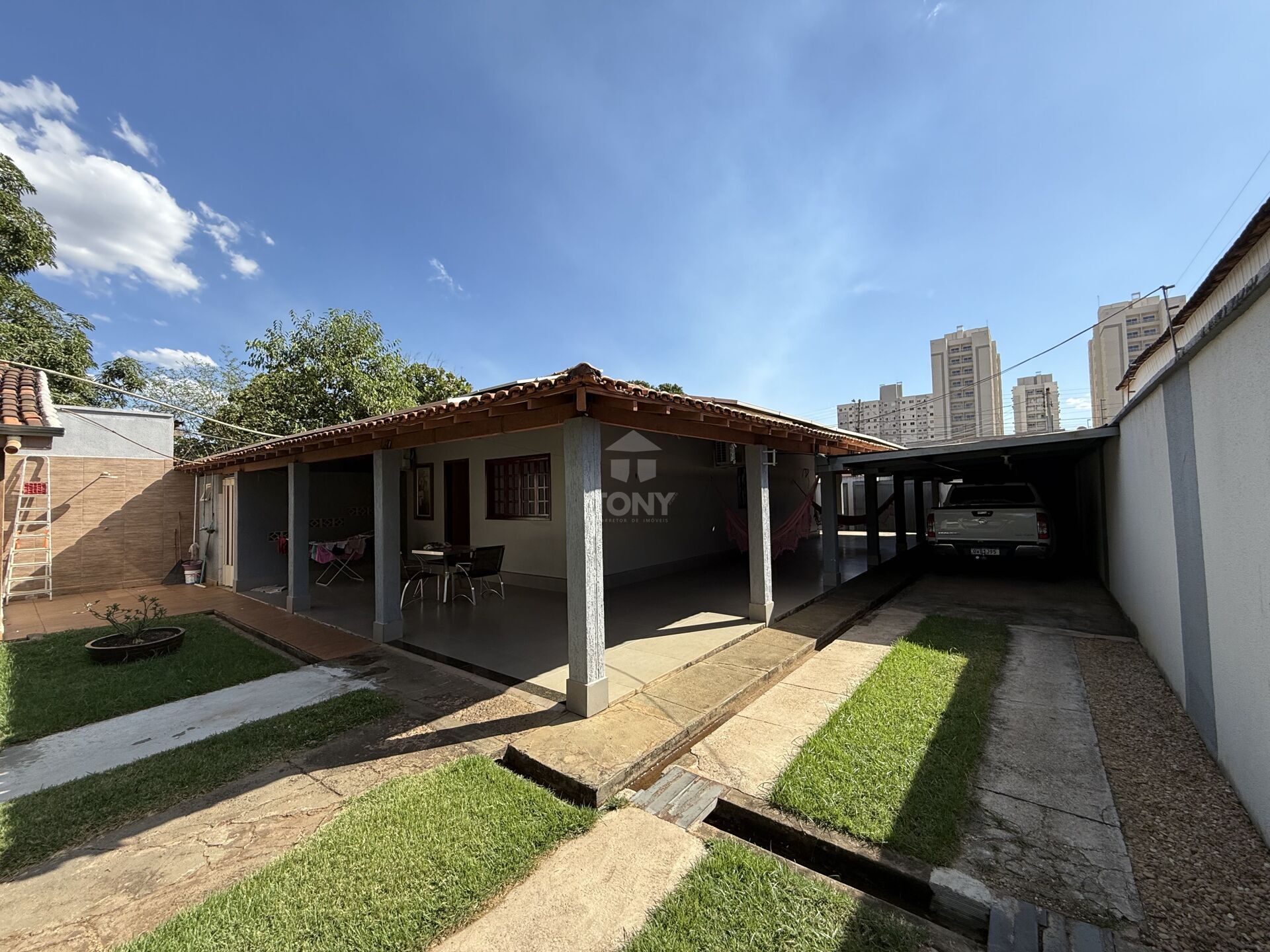 Casa à venda com 4 quartos, 254m² - Foto 9