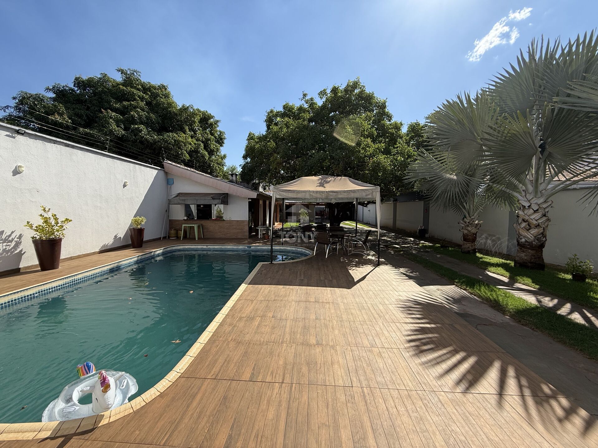 Casa à venda com 4 quartos, 254m² - Foto 3