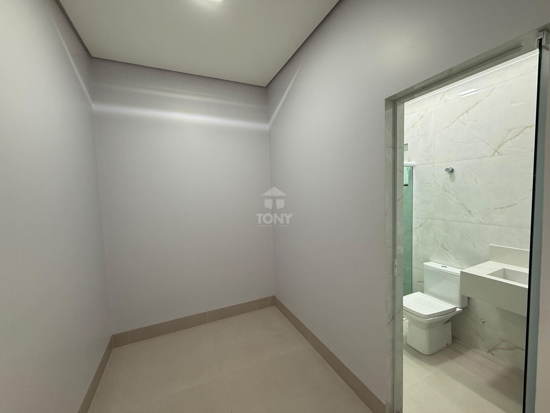 Casa à venda com 3 quartos, 167m² - Foto 4