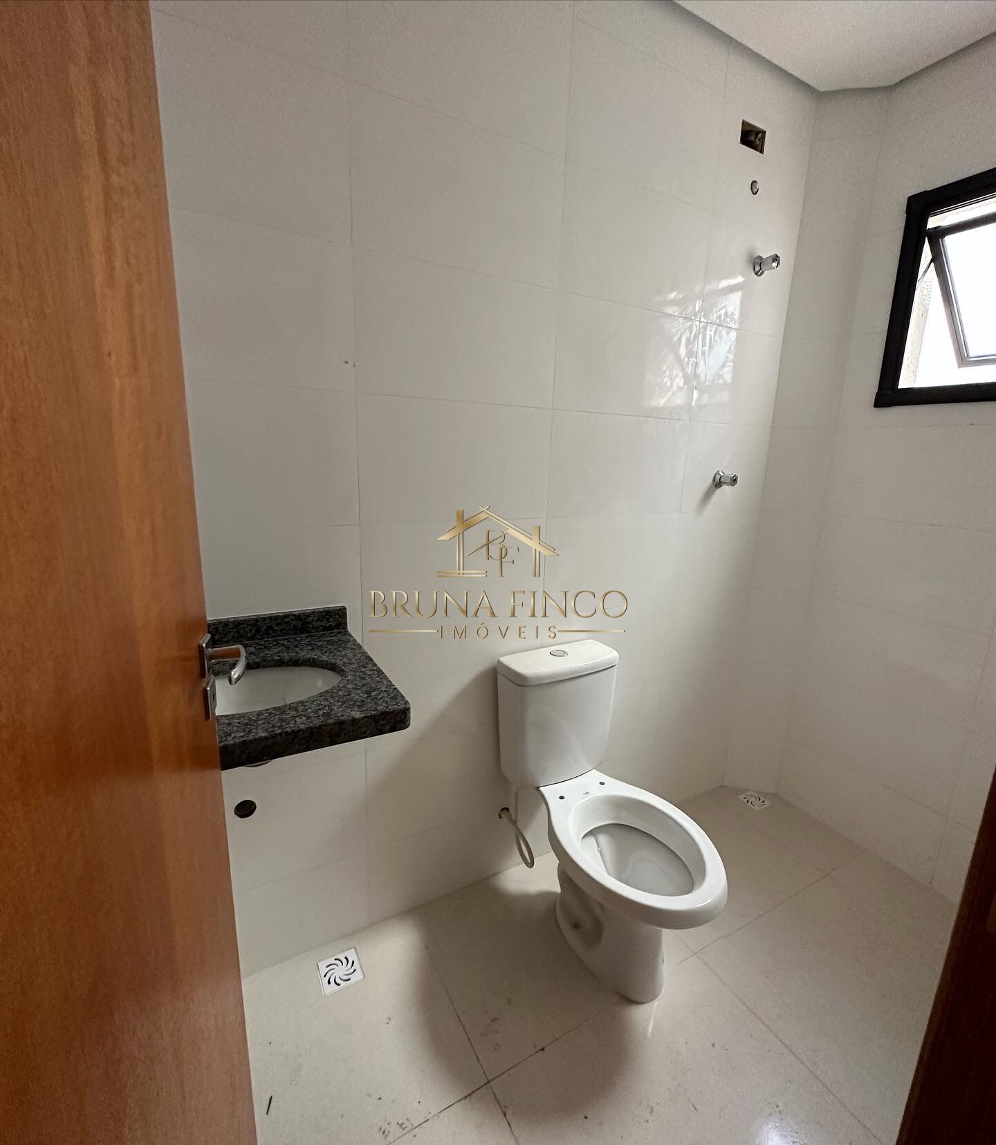 Apartamento à venda com 2 quartos, 40m² - Foto 11