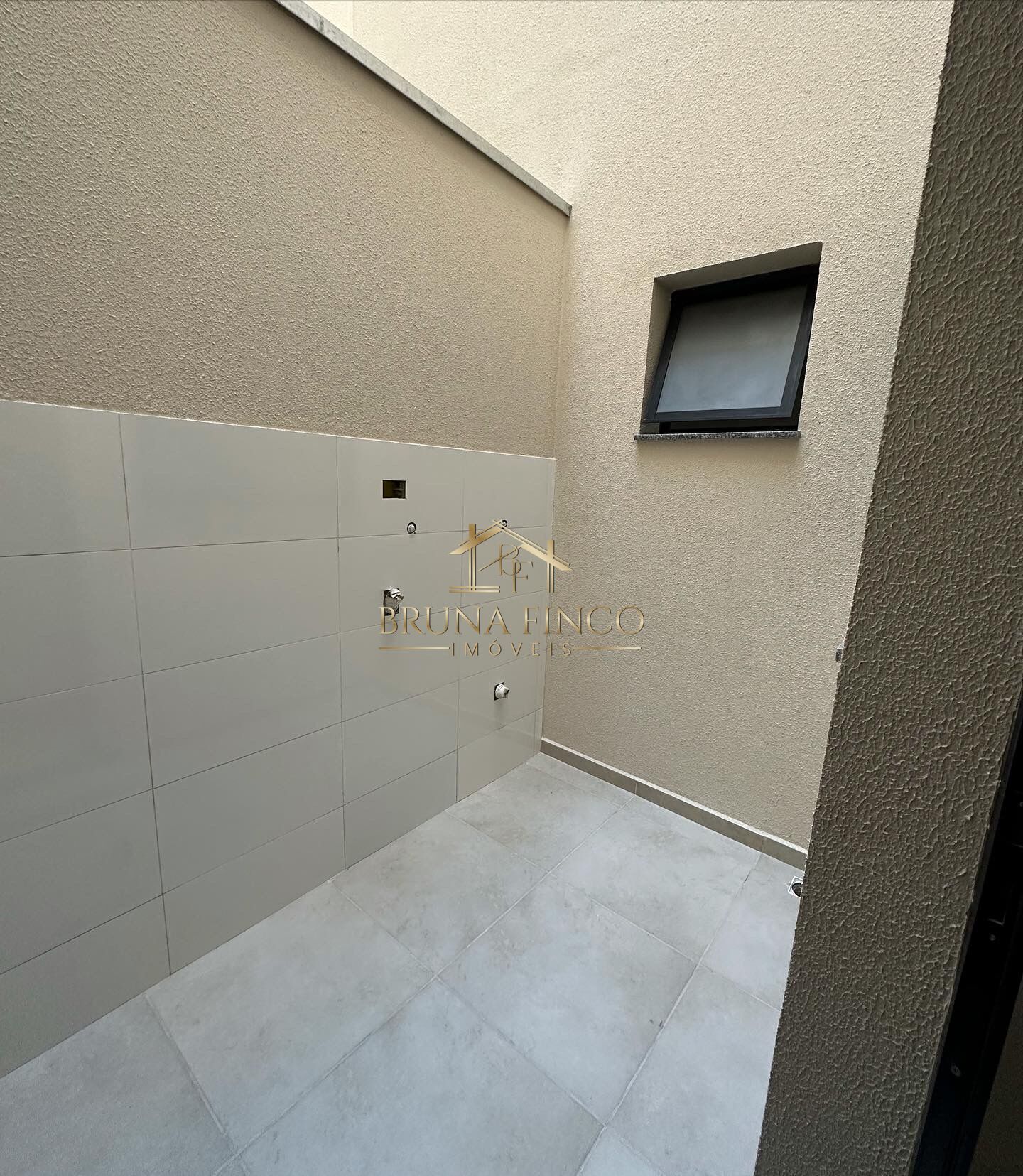 Apartamento à venda com 2 quartos, 40m² - Foto 2