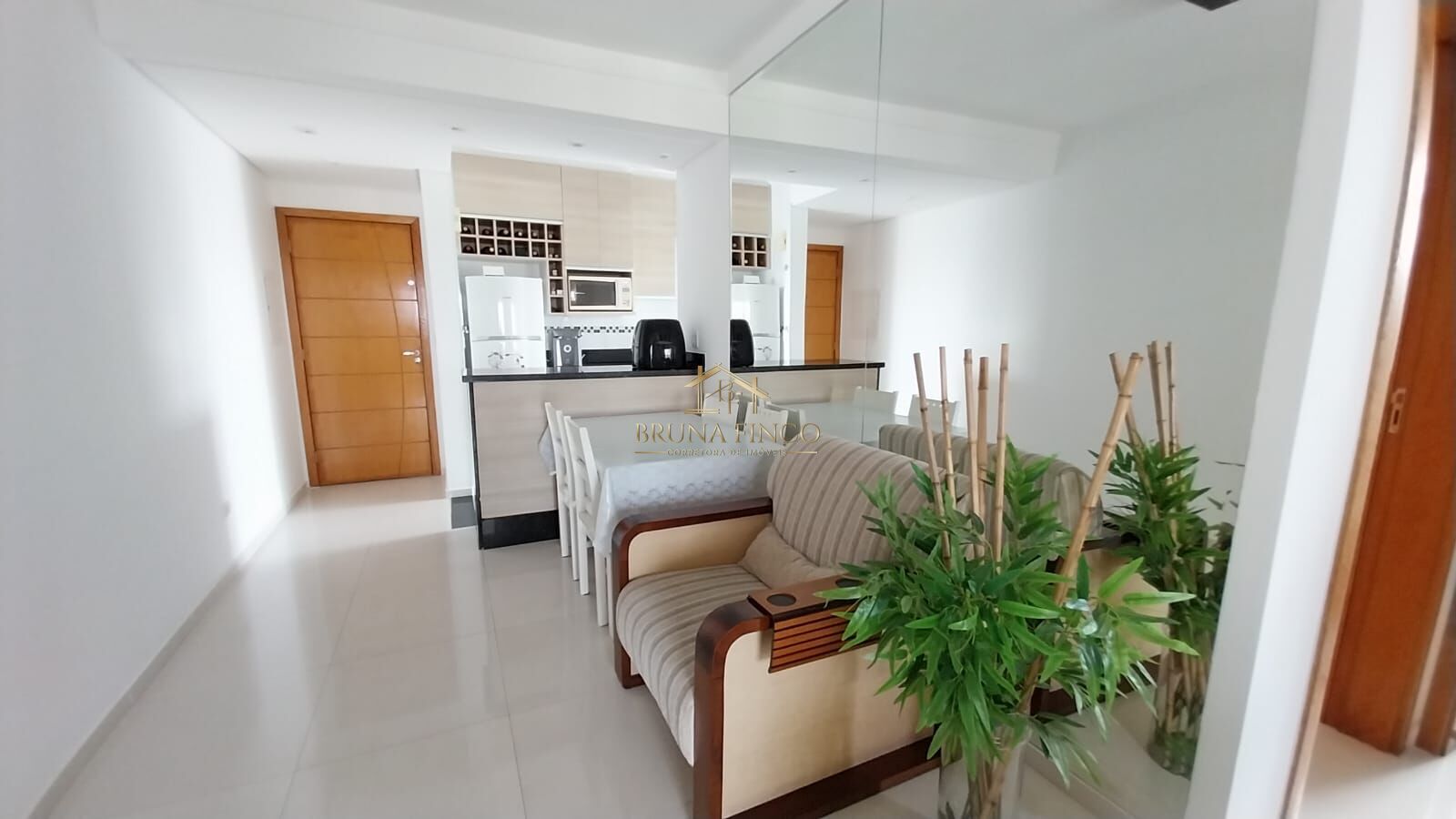 Apartamento, 2 quartos, 70 m² - Foto 1